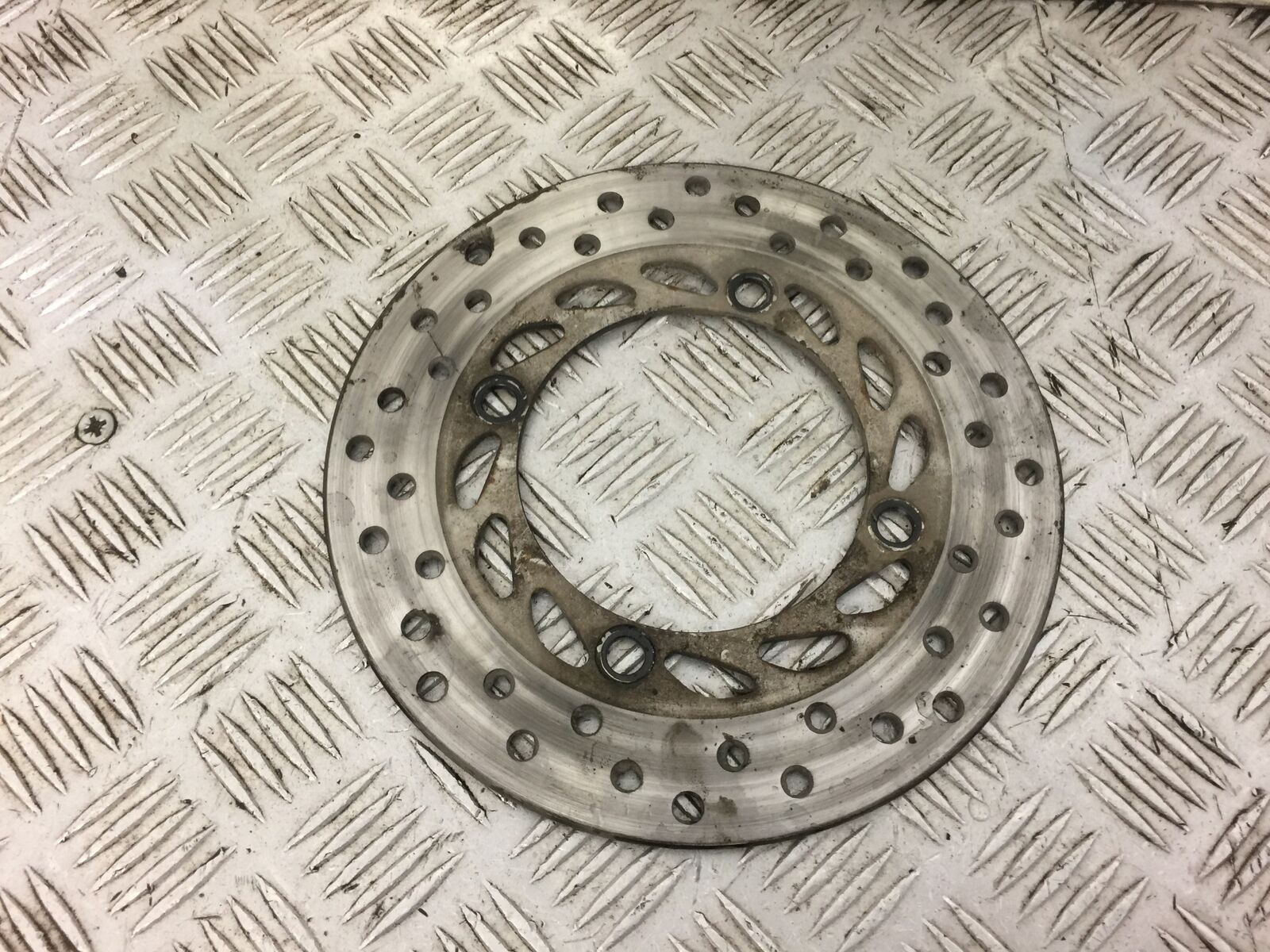 HONDA CBR125 CBR 125 REAR BRAKE DISC  YEAR 2011-2017 (STOCK 501)