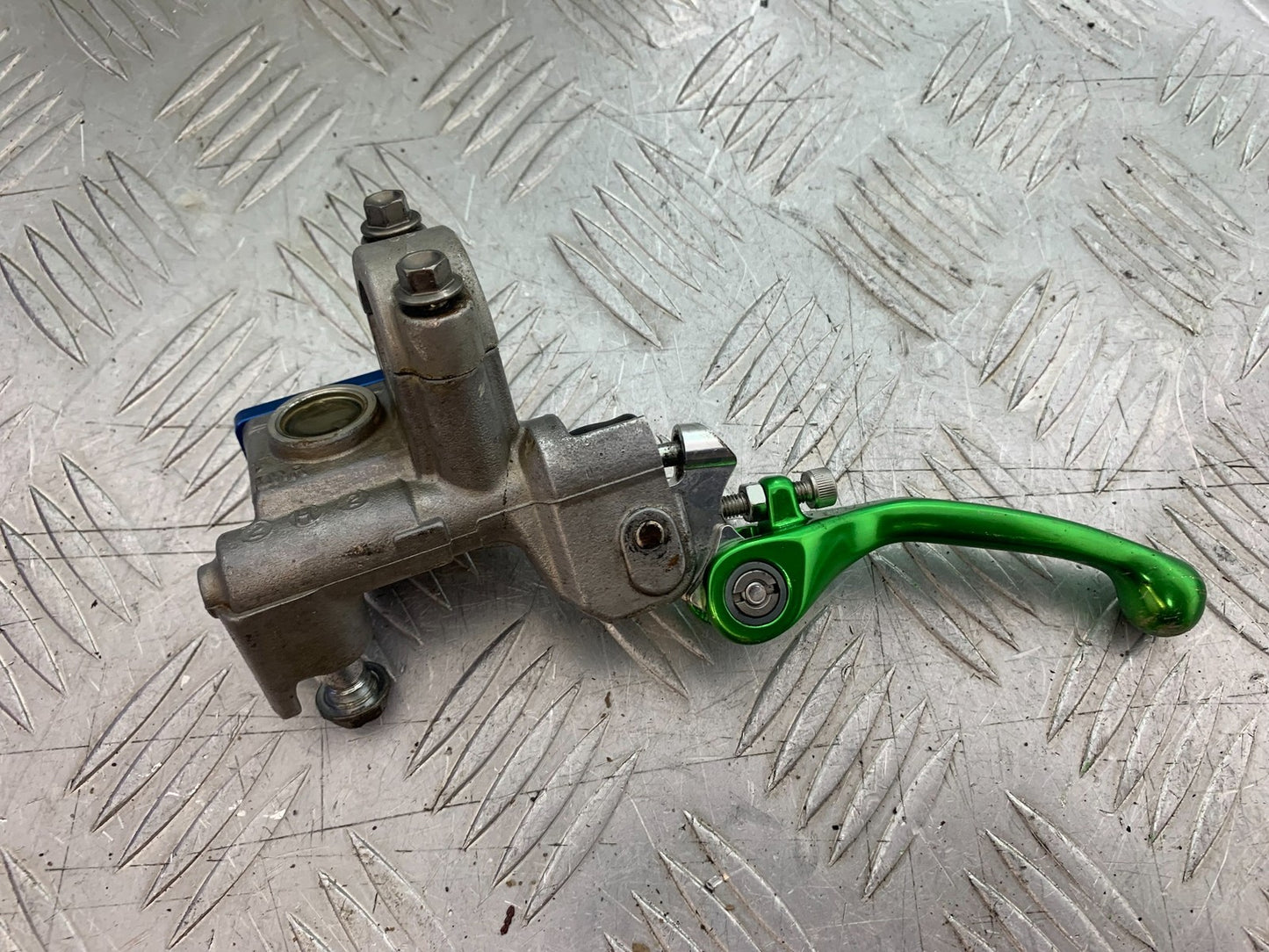 KAWASAKI KXF450 KXF 450 FRONT BRAKE MASTER CYLINDER   YEAR 2013 CMB1217)
