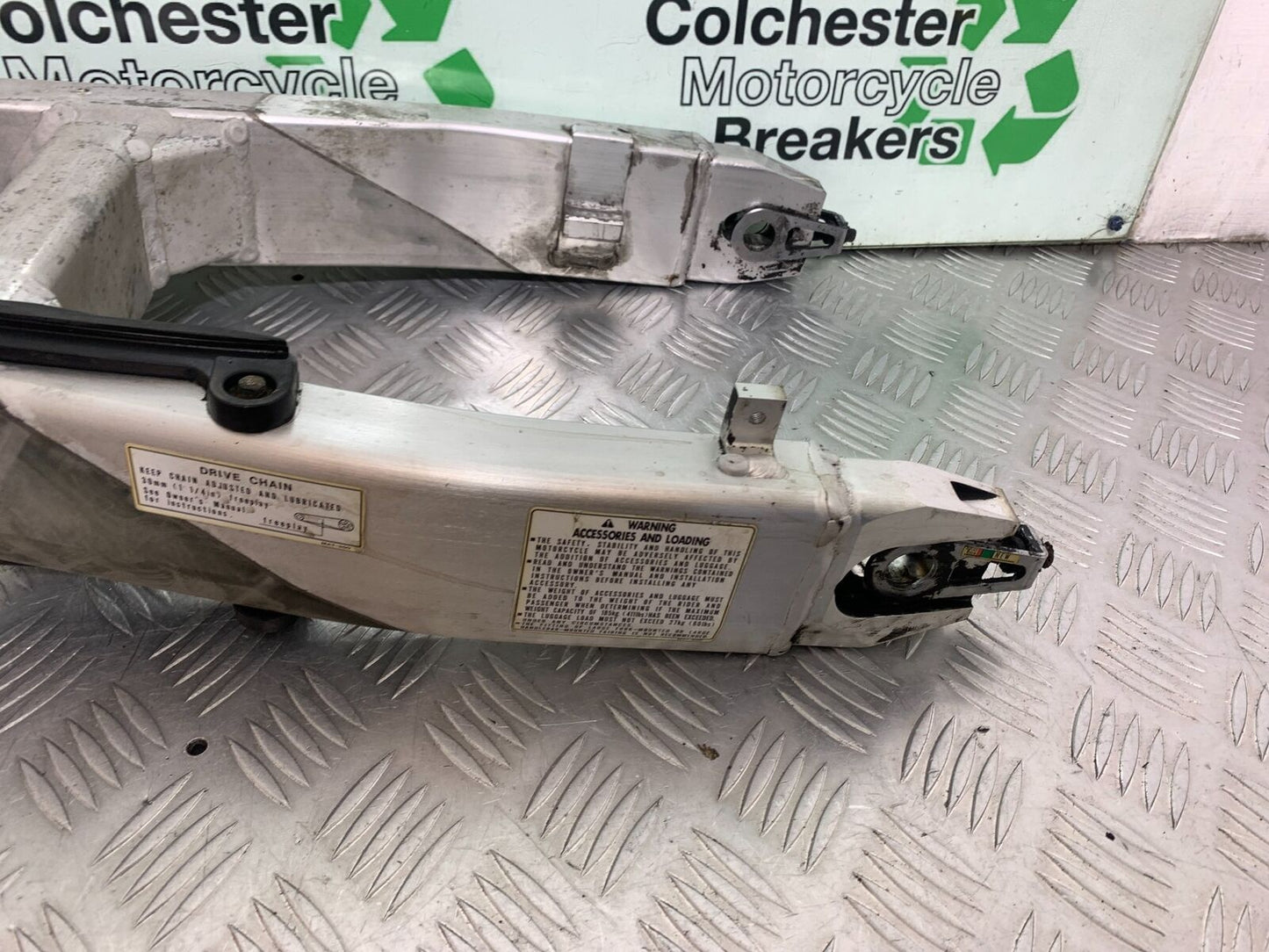 HONDA CBR1100 BLACKBIRD SWINGARM   YEAR 1999-2005 (CMB1103)