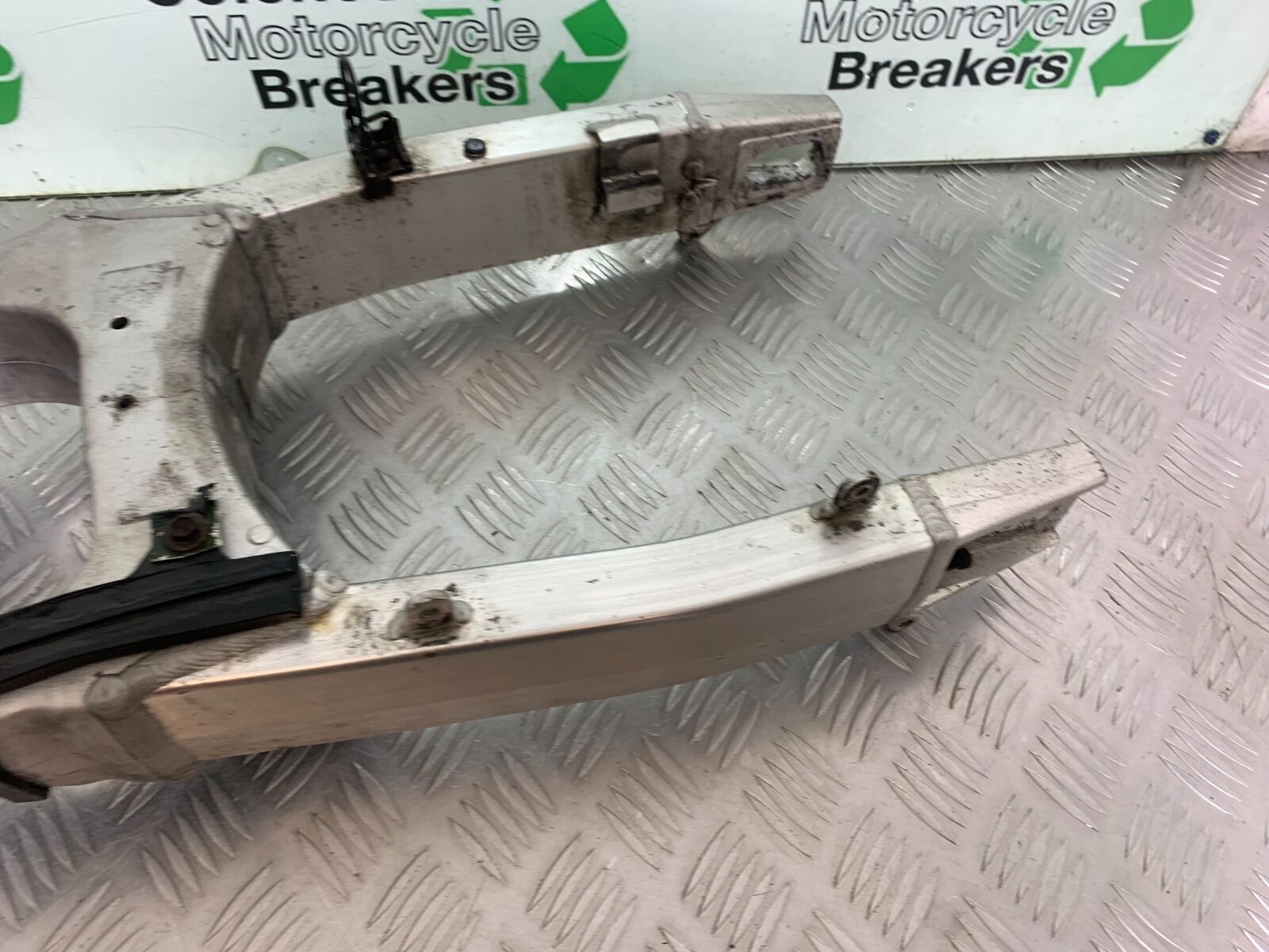 SUZUKI SV1000 SV 1000 K4 SWINGARM YEAR 2003-2007 (CMB1042)