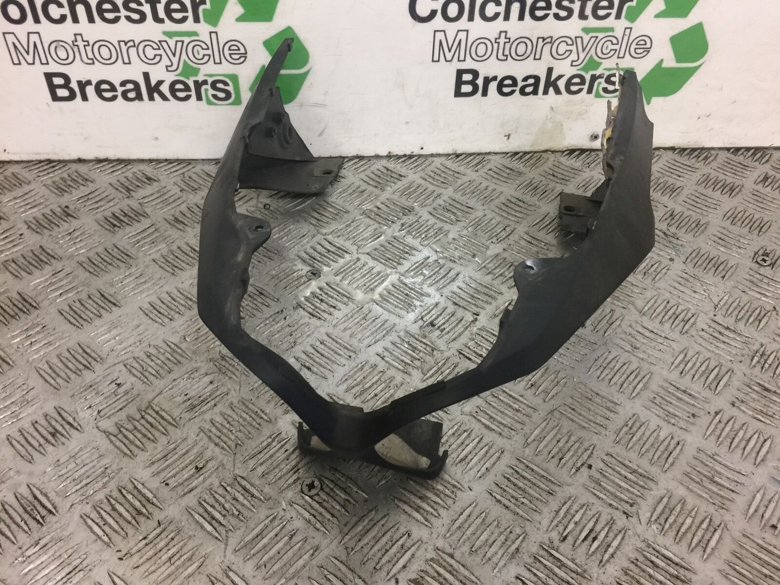 YAMAHA FZ6 S2 SILENCER INFILL COVER  YEAR 2008 (STOCK 378)