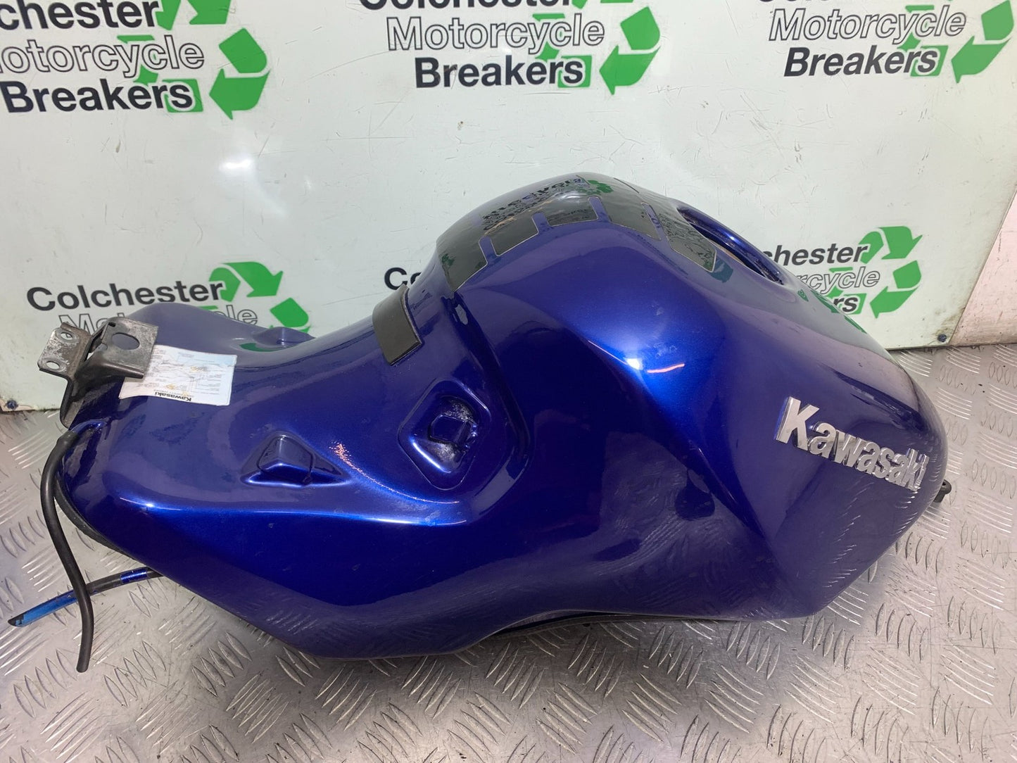 KAWASAKI ZZR1100 D PETROL TANK YEAR 1993-2001 (CMB1289)