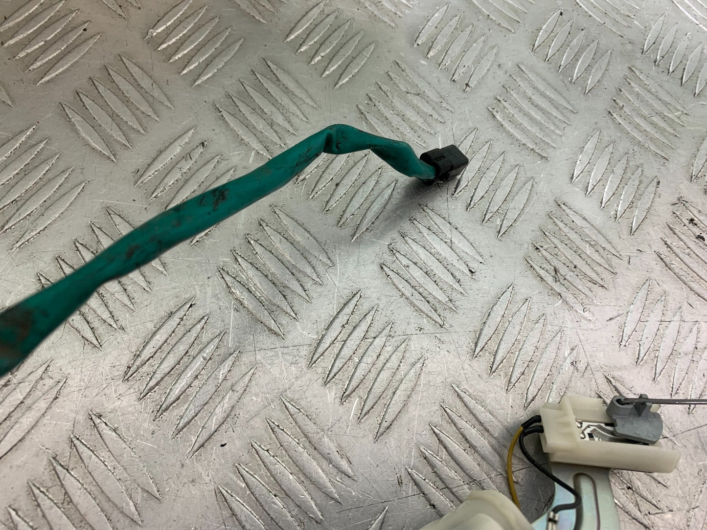 KAWASAKI Z1000 SX PETROL PUMP   YEAR 2014-16 (CMB1264)