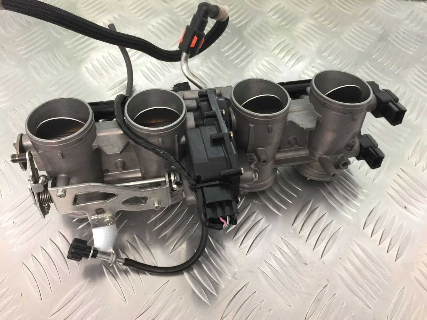 KAWASAKI Z1000 Z 1000 THROTTLE BODIES   YEAR 2007-2009  (STOCK 927)