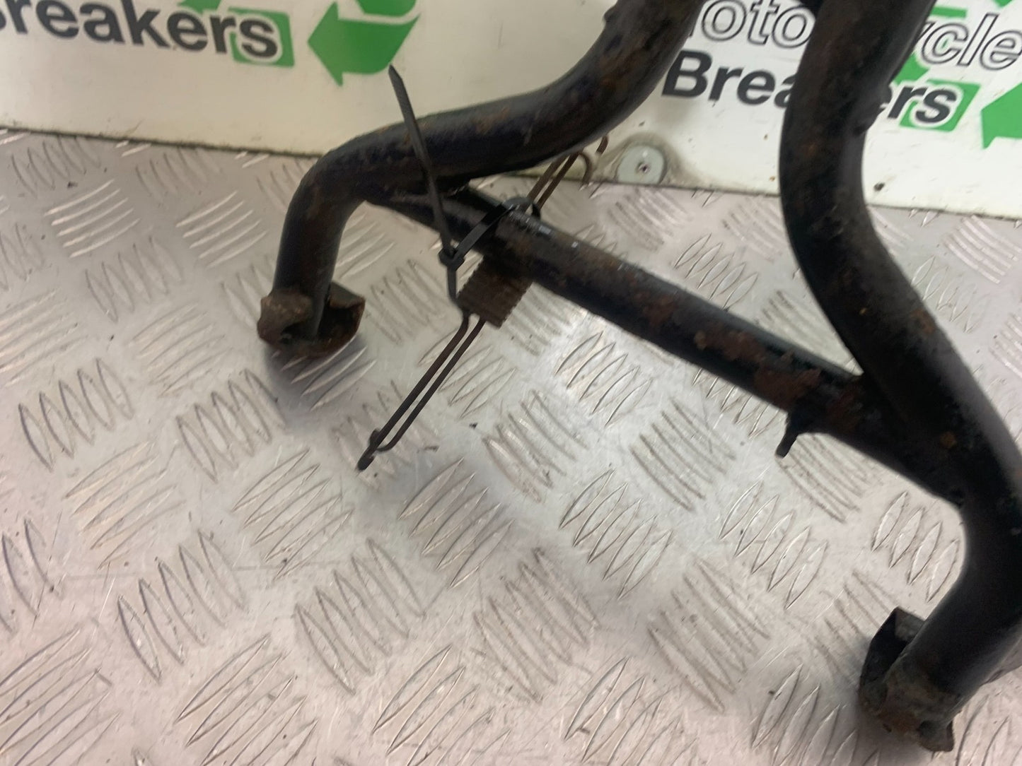 SUZUKI GSX750 INAZUMA CENTER STAND  YEAR 1998-2003 (CMB1308)