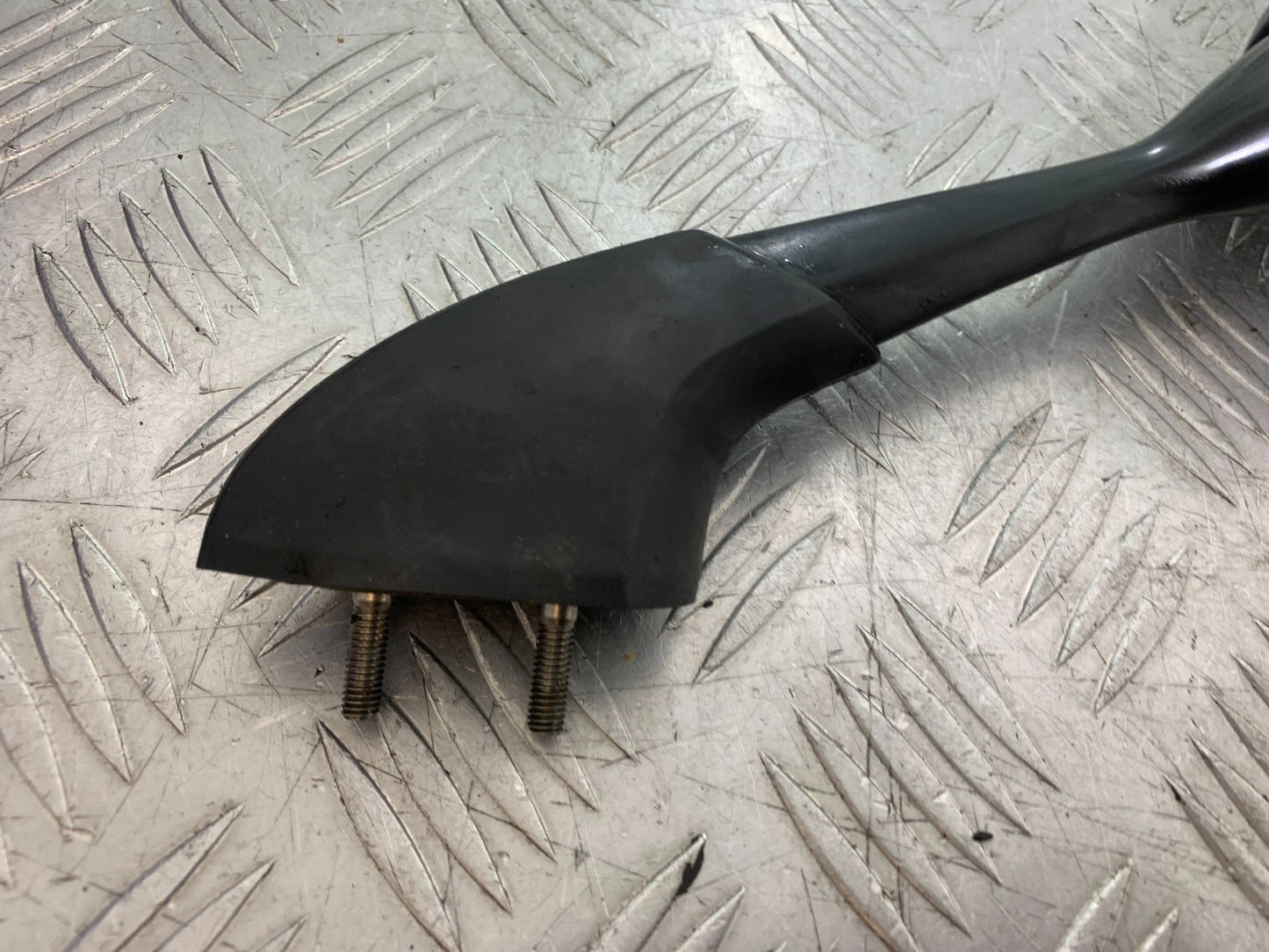 YAMAHA FZS1000 FAZER RIGHT MIRROR YEAR 2001-05 (CMB1275)