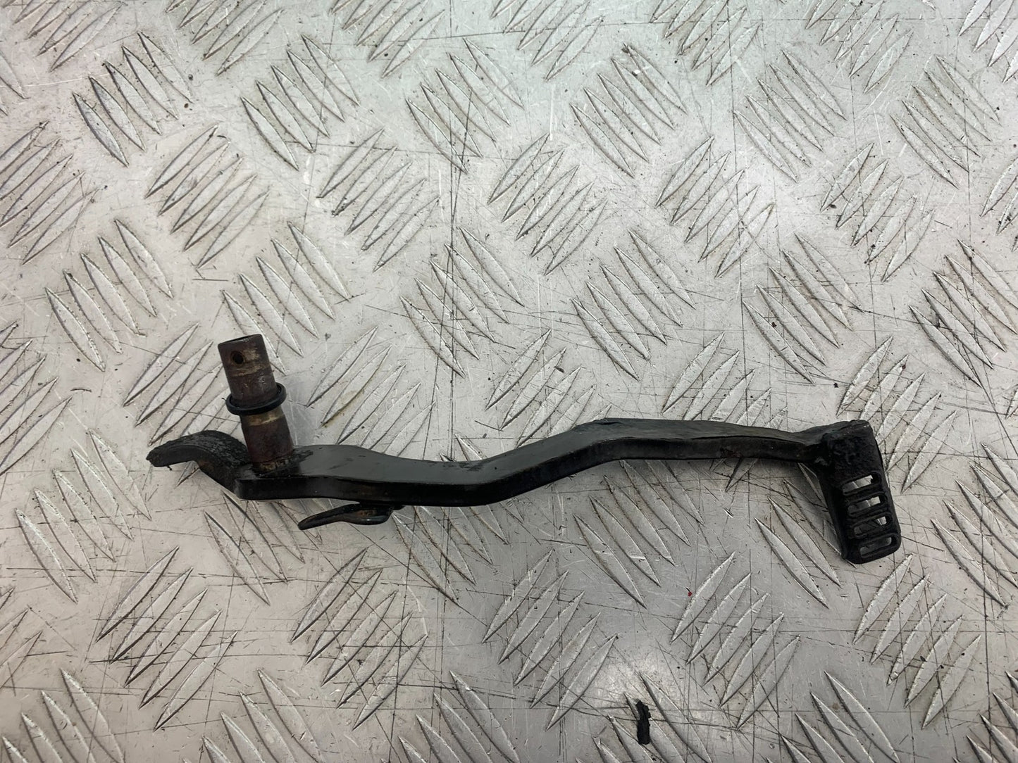 HONDA XL125 VARADERO REAR BRAKE PEDAL  YEAR 2001-2006  (CMB1210)