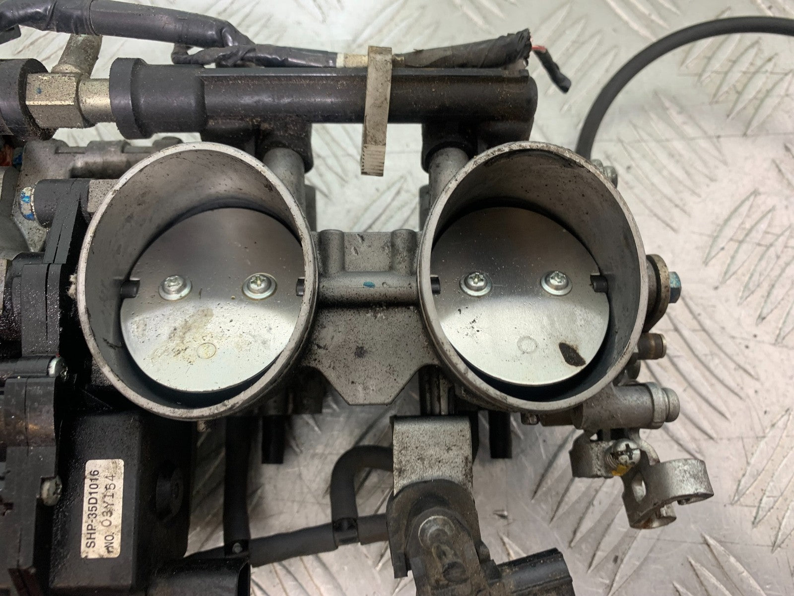 KAWASAKI Z1000 SX THROTTLE BODIES  YEAR 2014-16 (CMB1264)
