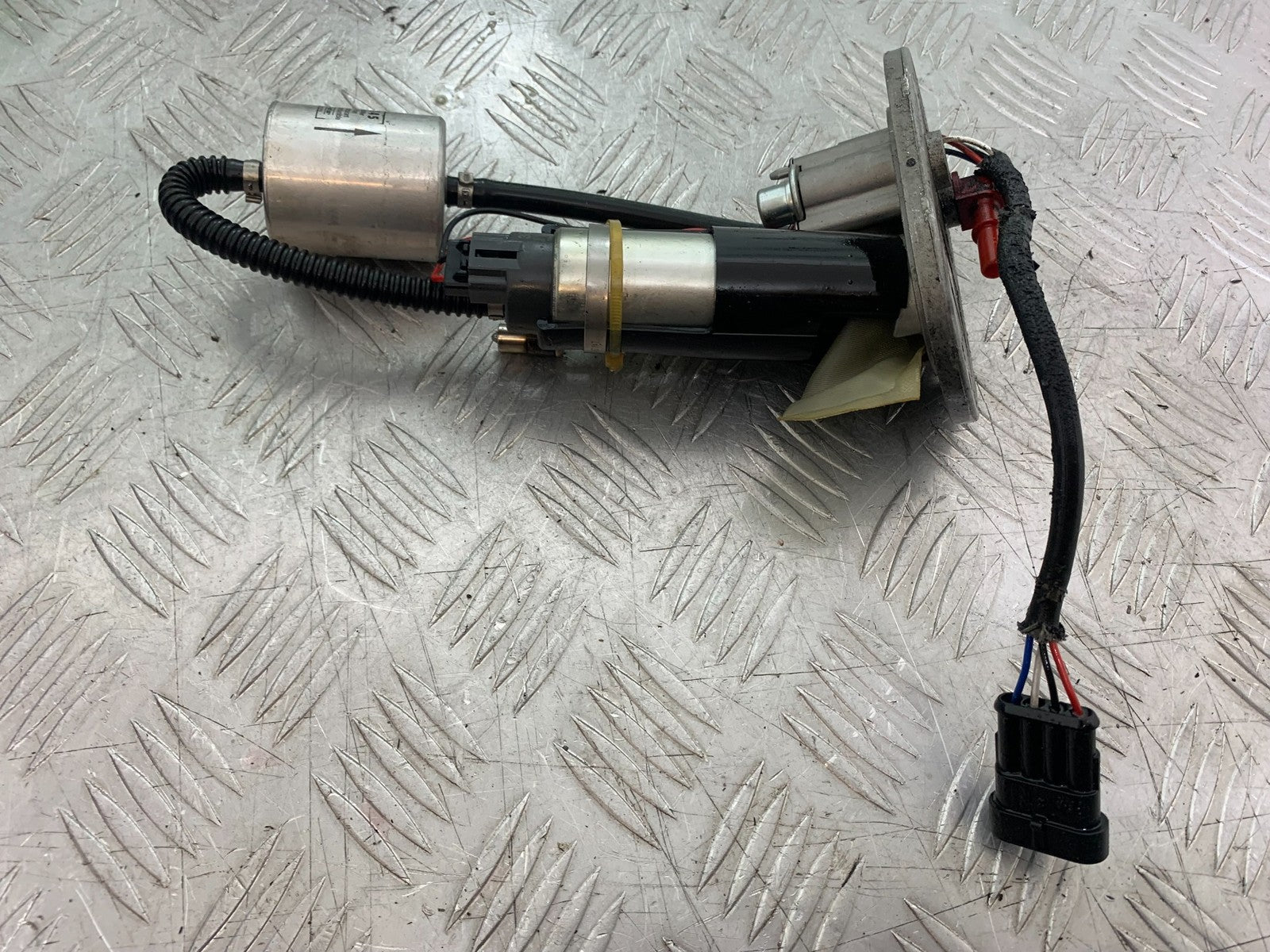 APRILIA SL750 SL 750 SHIVER PETROL PUMP  YEAR 2008-2016 (CMB1242)