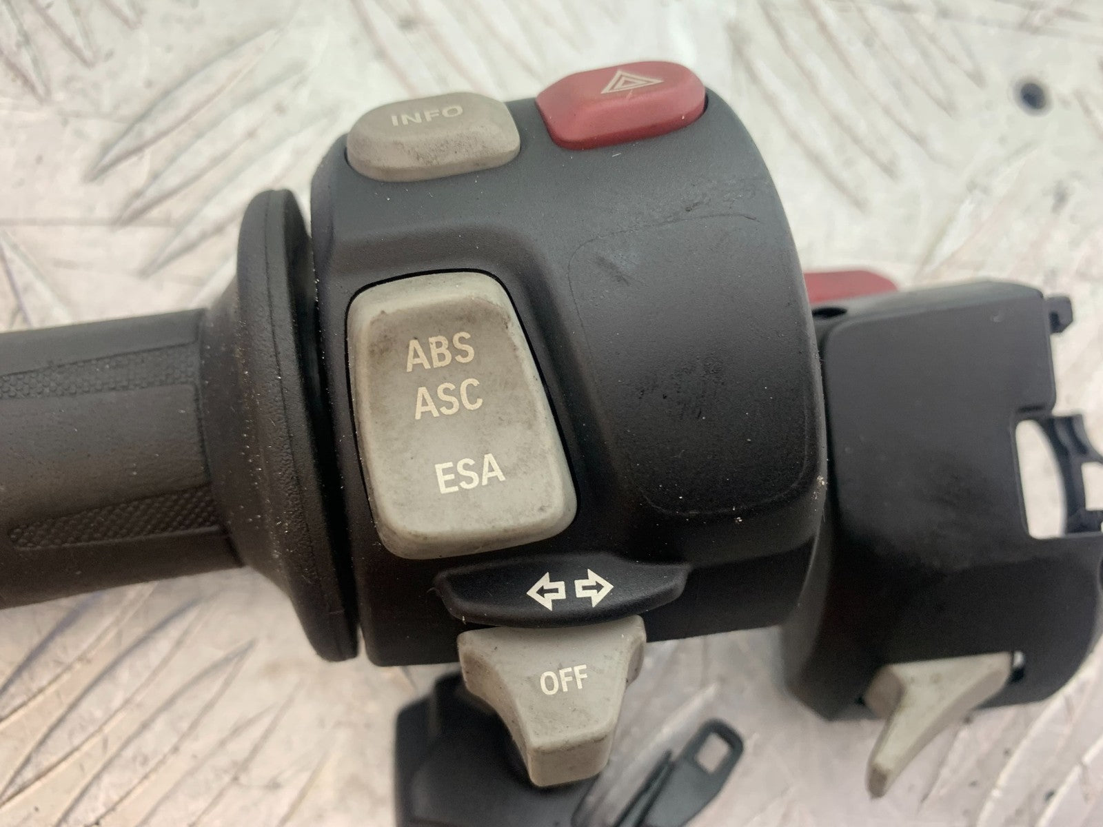 BMW K1300 S K 1300 S LEFT SWITCH GEAR  YEAR 2009-16 (CMB1216)