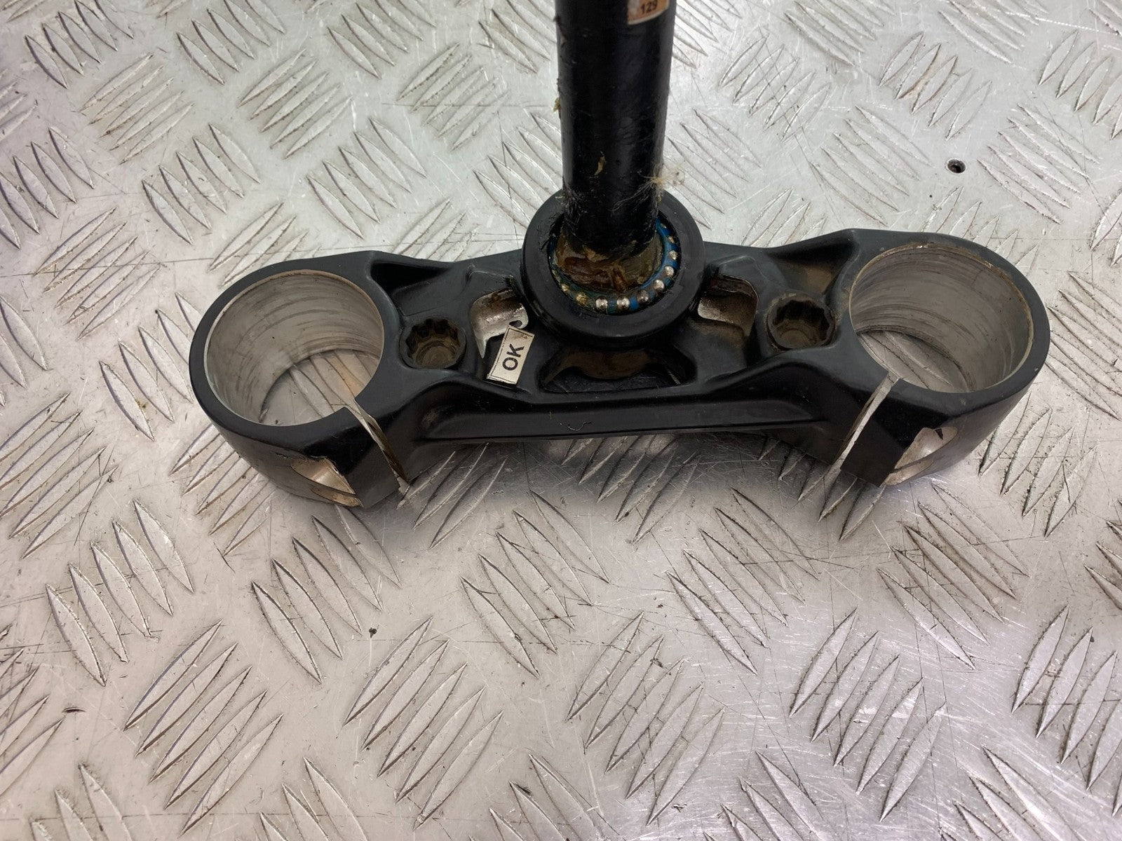KTM 125 DUKE BOTTOM YOKE  YEAR 2018-2023 (CMB1185)