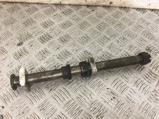 KAWASAKI ZX9R ZX9 E1 REAR WHEEL SPINDLE  YEAR 2000 (STOCK 795)