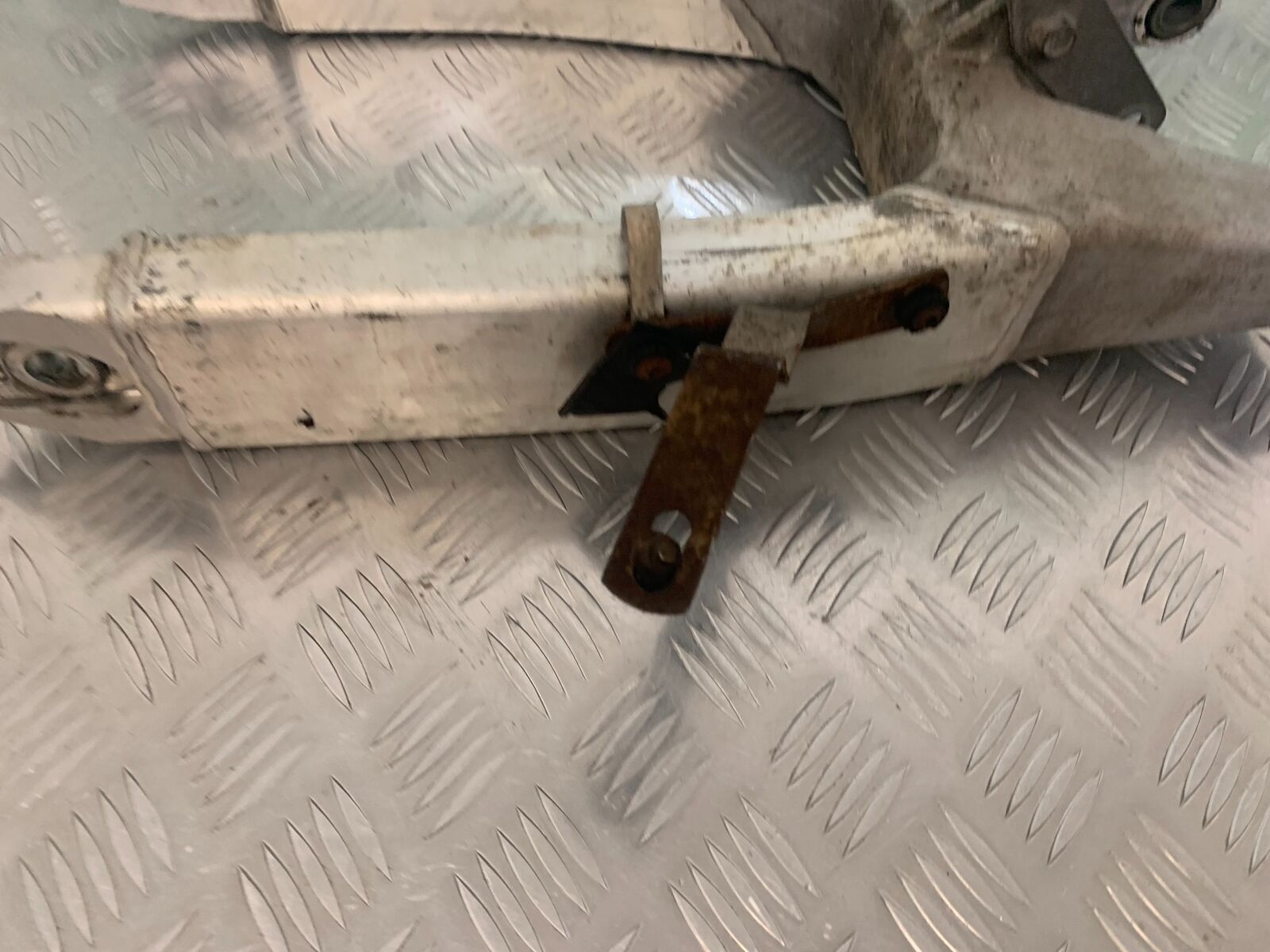 HONDA CBR600 CBR 600 F4I SWINGARM YEAR 2001-2003 (STOCK 978)
