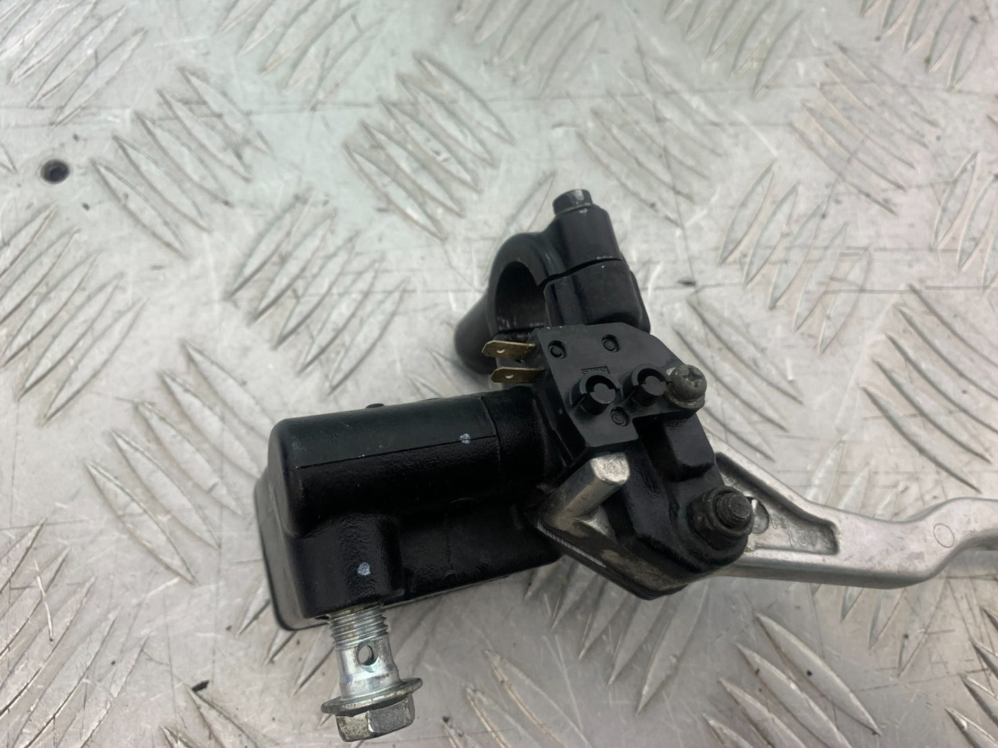 SUZUKI AN 200 UH 200 FRONT MASTER CYLINDER  YEAR 2007-2009 (CMB1256)