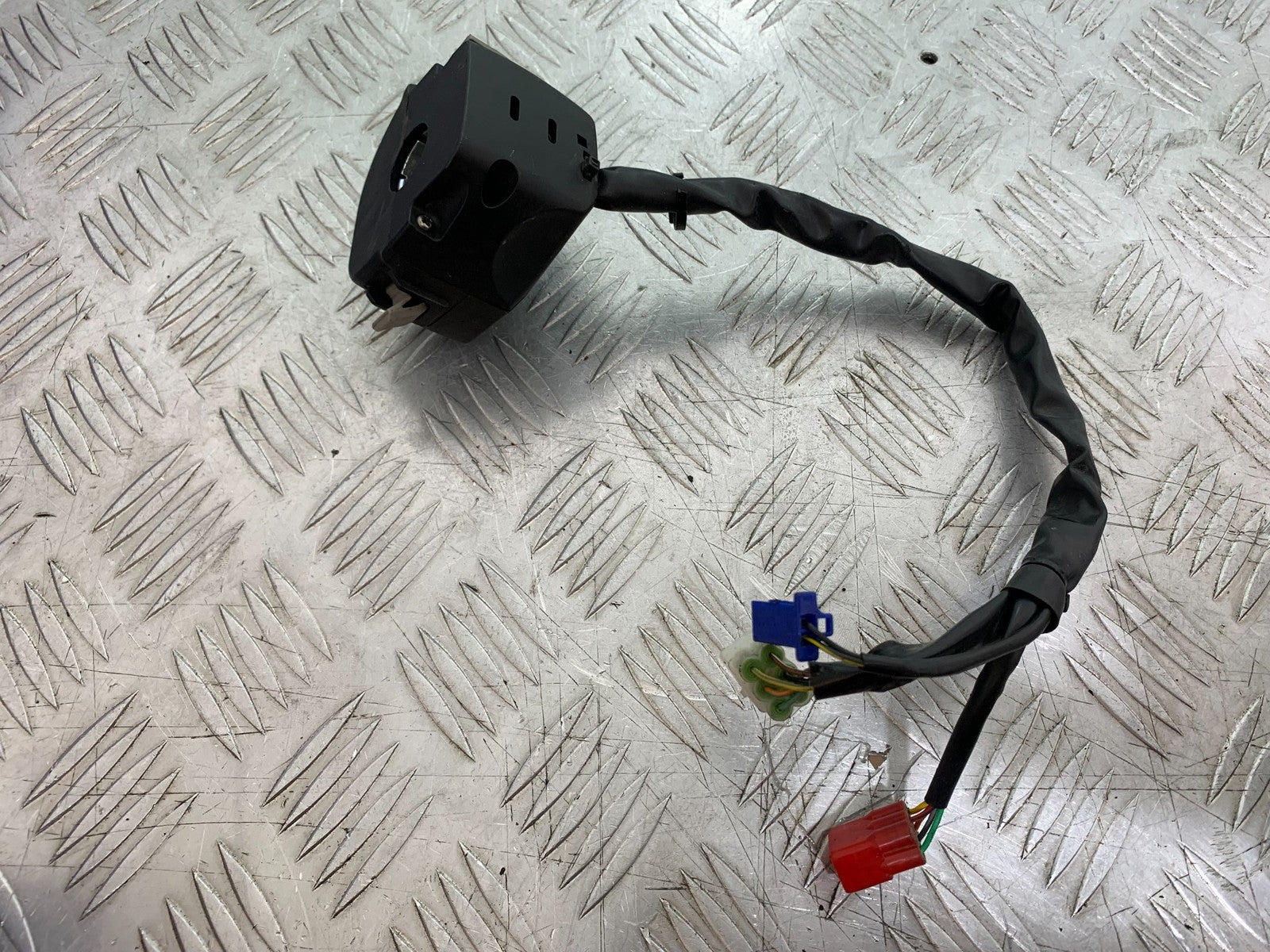 KTM 125 DUKE LEFT SWITCH GEAR YEAR 2018-2023 (CMB1185)