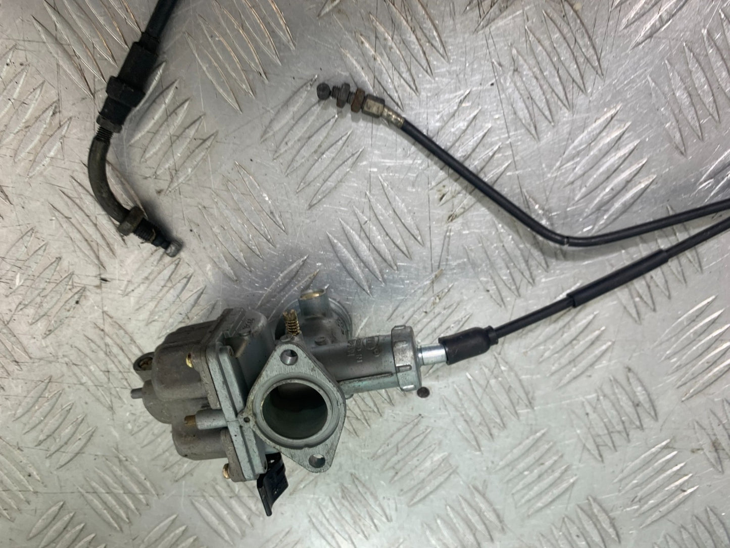 HONDA CG125 CG 125 CARB  YEAR 1998-2000 (CMB1282)