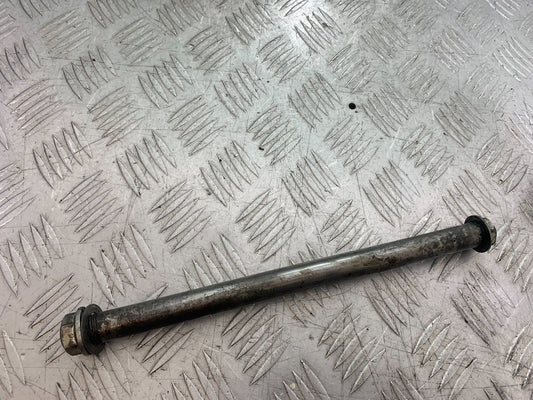KAWASAKI ZZR1100 D SWINGARM SPINDLE    YEAR 1993-2001 (CMB1289)