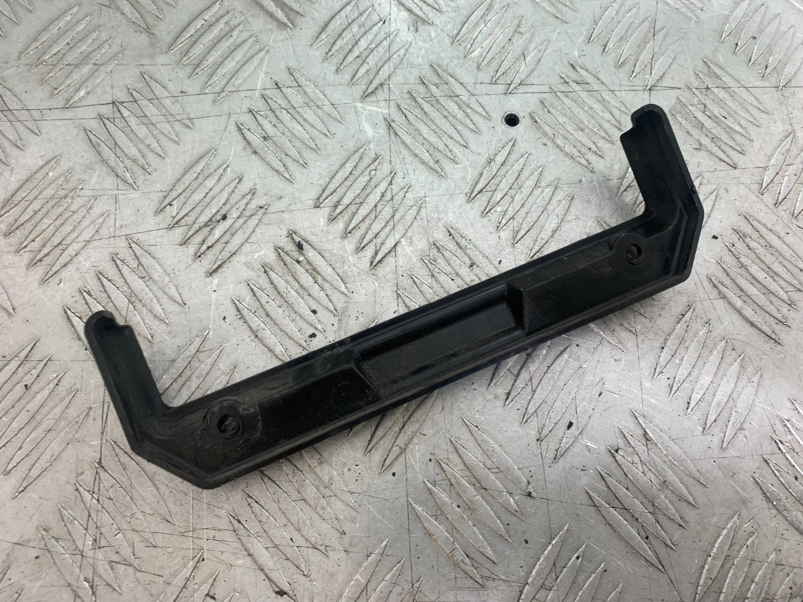 KAWASAKI GT550 GT 550 INFILL COVER   YEAR 1989-1994