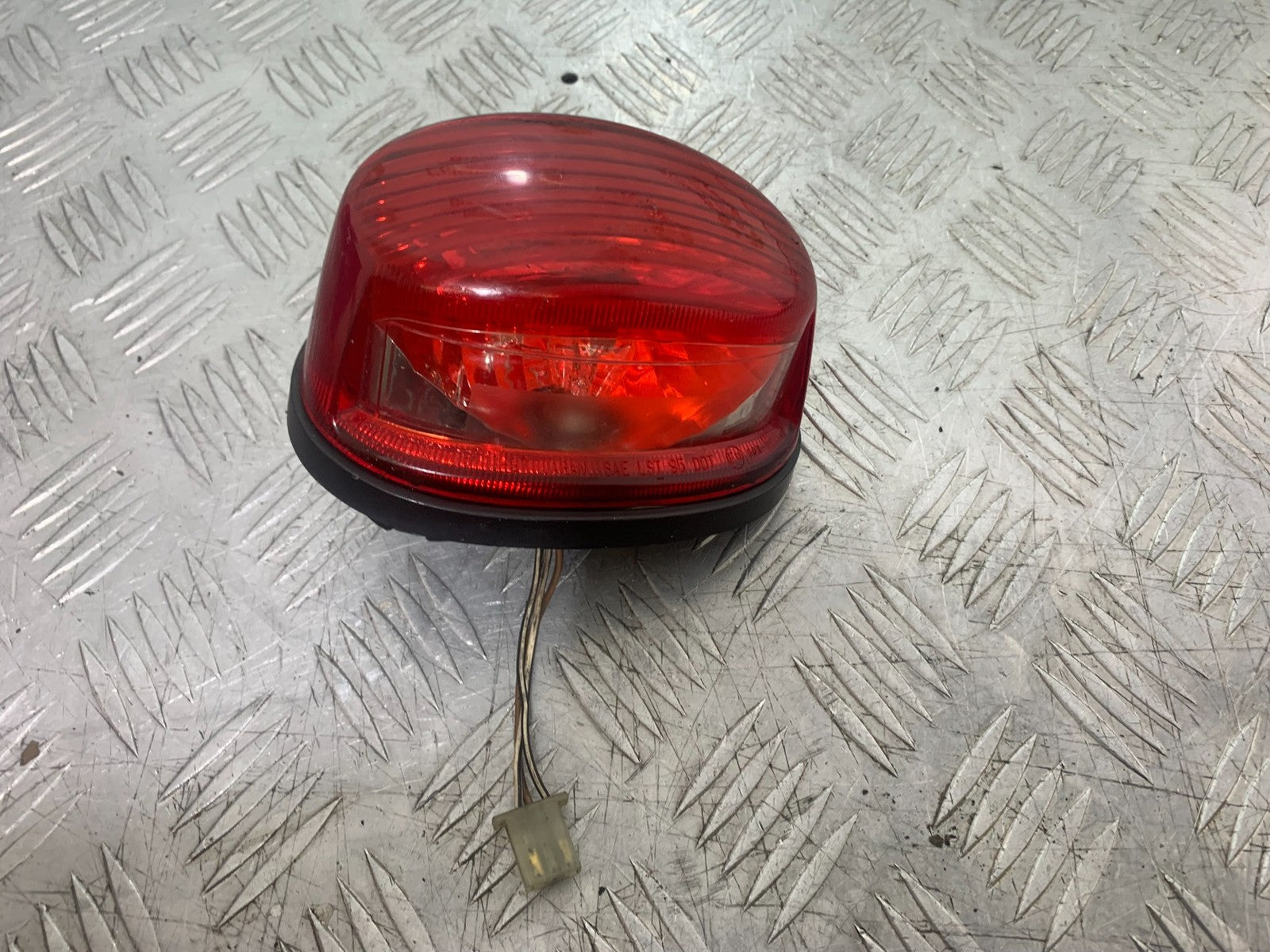 SUZUKI GSX750 INAZUMA REAR LIGHT  YEAR 1998-2003 (CMB1308)