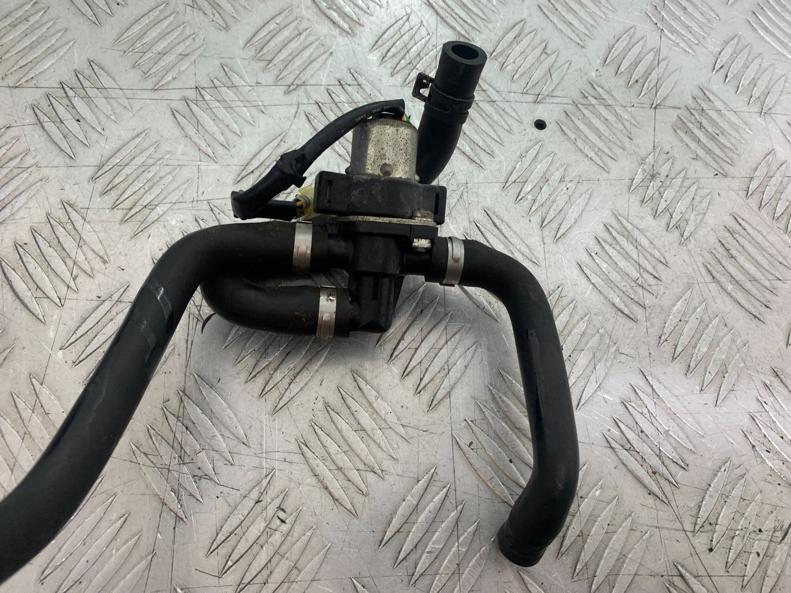 KTM 990 SUPER DUKE AIR VALVE  YEAR 2007-2011  (CMB1207)