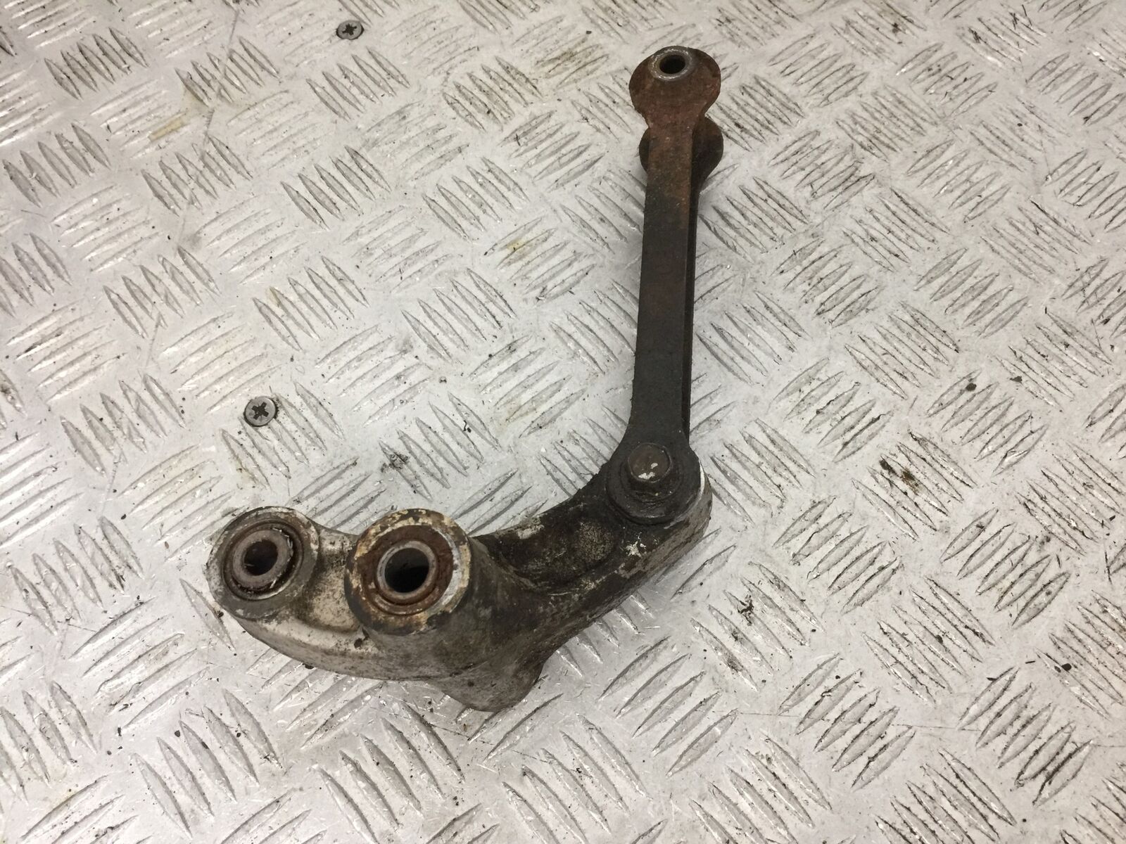 SUZUKI AN 250 BURGMAN SHOCK LINKAGE  YEAR 1999  (STOCK 881)