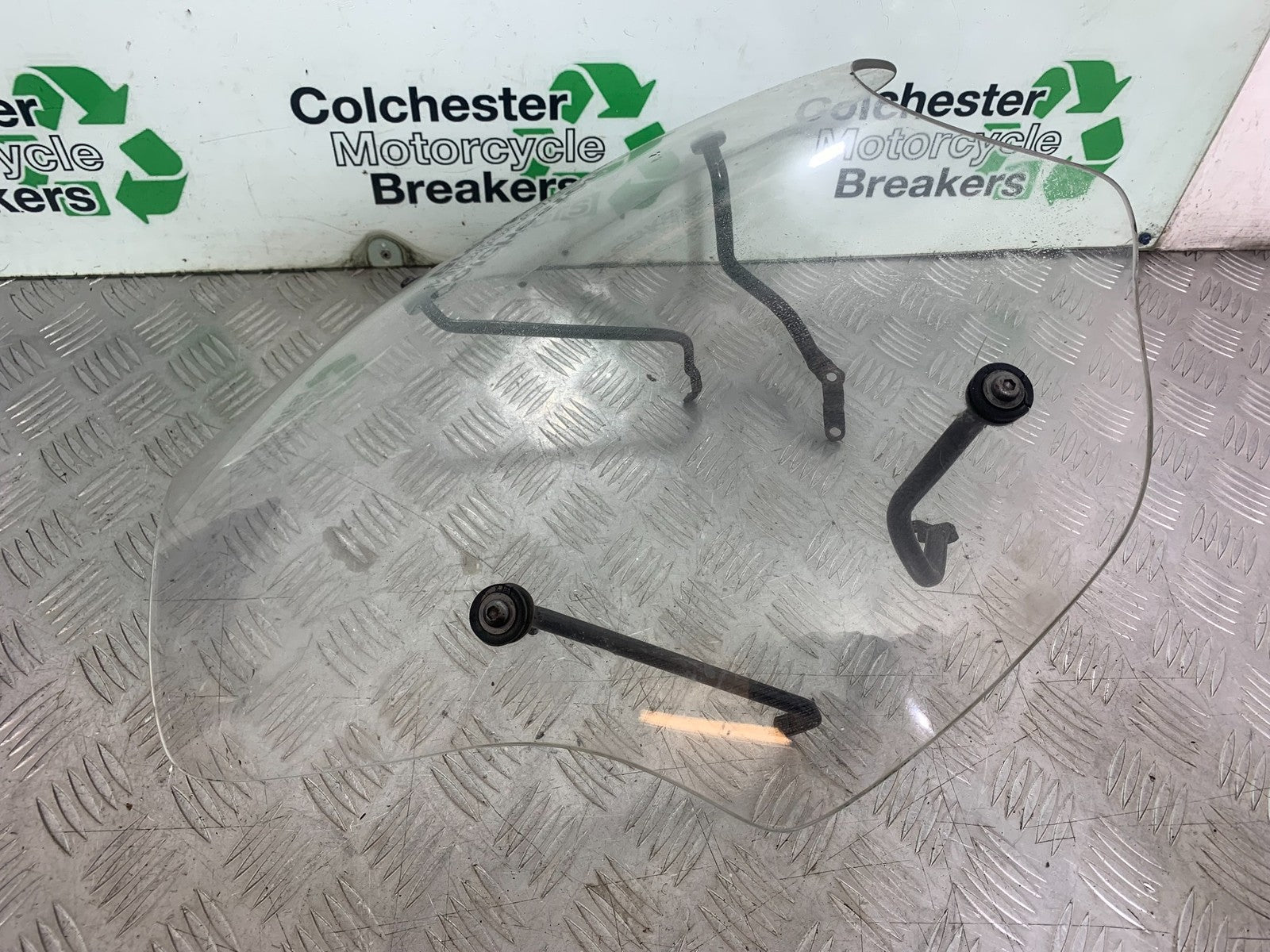 BMW R850 R R850R SCREEN AND BRACKETS   YEAR 1994-2002 (CMB1170)