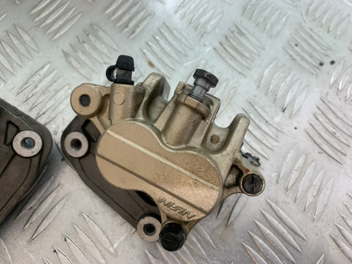 TRIUMPH TIGER 800 FRONT BRAKE CALIPERS   YEAR 2011-2014 (CMB1113)