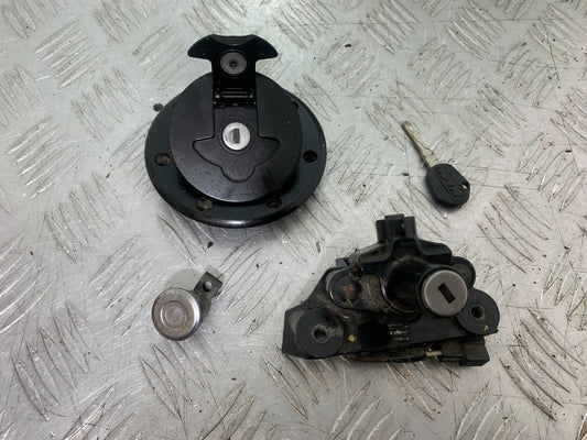 KTM DUKE 125 LOCKS AND KEY YEAR 2017-2022 (CMB1222)