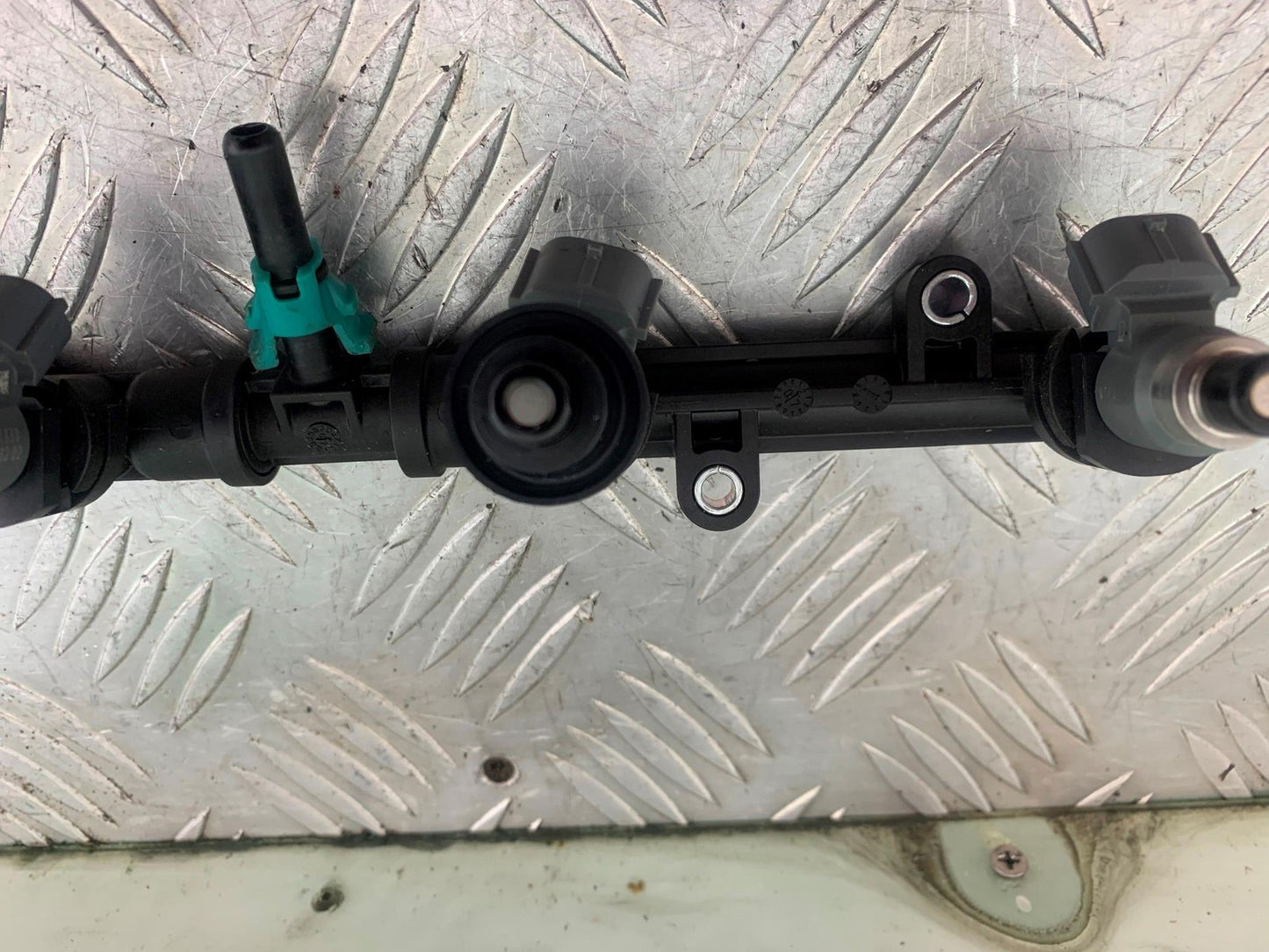 HONDA CBR1000 RR CBR 1000RR FIREBLADE FUEL INJECTORS RAIL 2008-2011 (CMB1179)