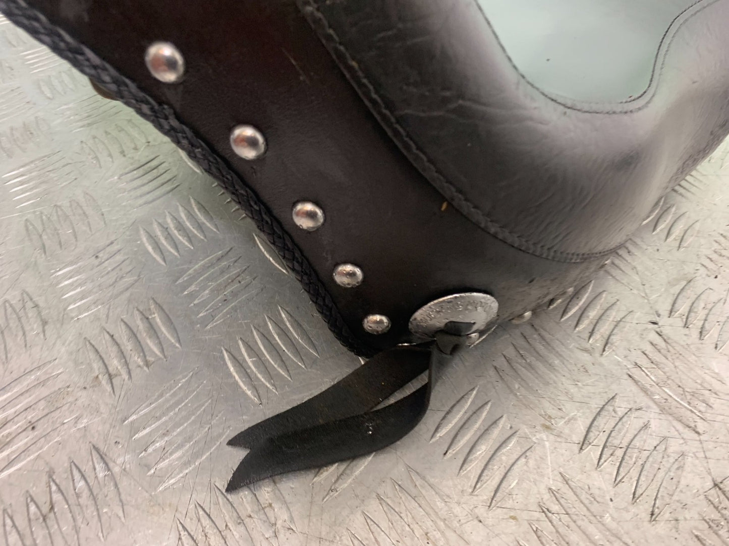 HONDA VT750 SHADOW FRONT SEAT  YEAR 2003-2004 (CMB1265)