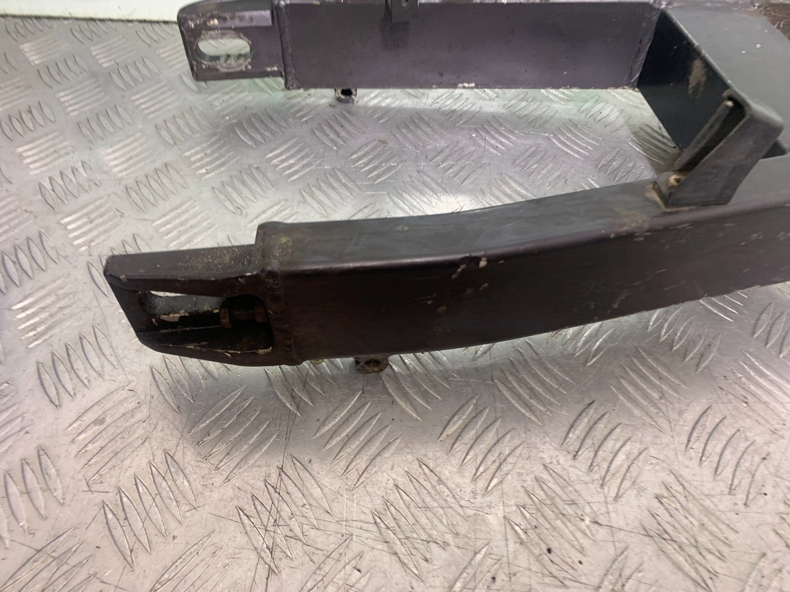 KAWASAKI ZX9R ZX9 C SWINGARM  YEAR 1998-99 (CMB1213)