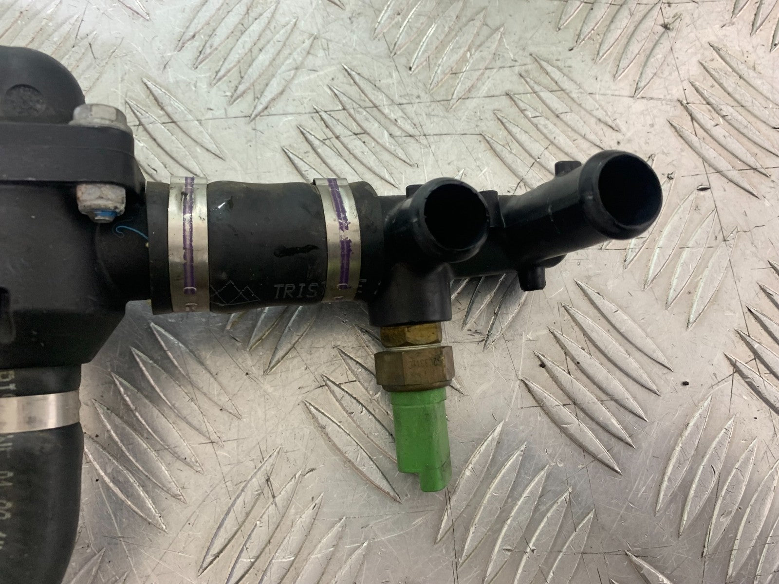 APRILIA RSV4 FACTORY THERMOSTAT  YEAR 2009-2012 (CMB1224)