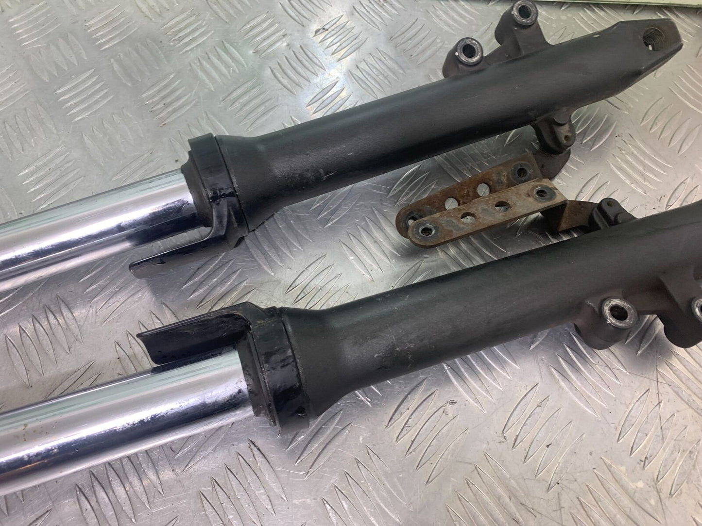 KAWASAKI ER6 F  FORKS  YEAR 2005-2008 (CMB1098)