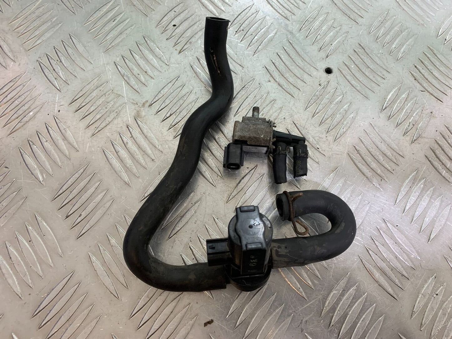 KAWASAKI NINJA 650 AIR VALVES YEAR 2017-2019 (CMB1018)