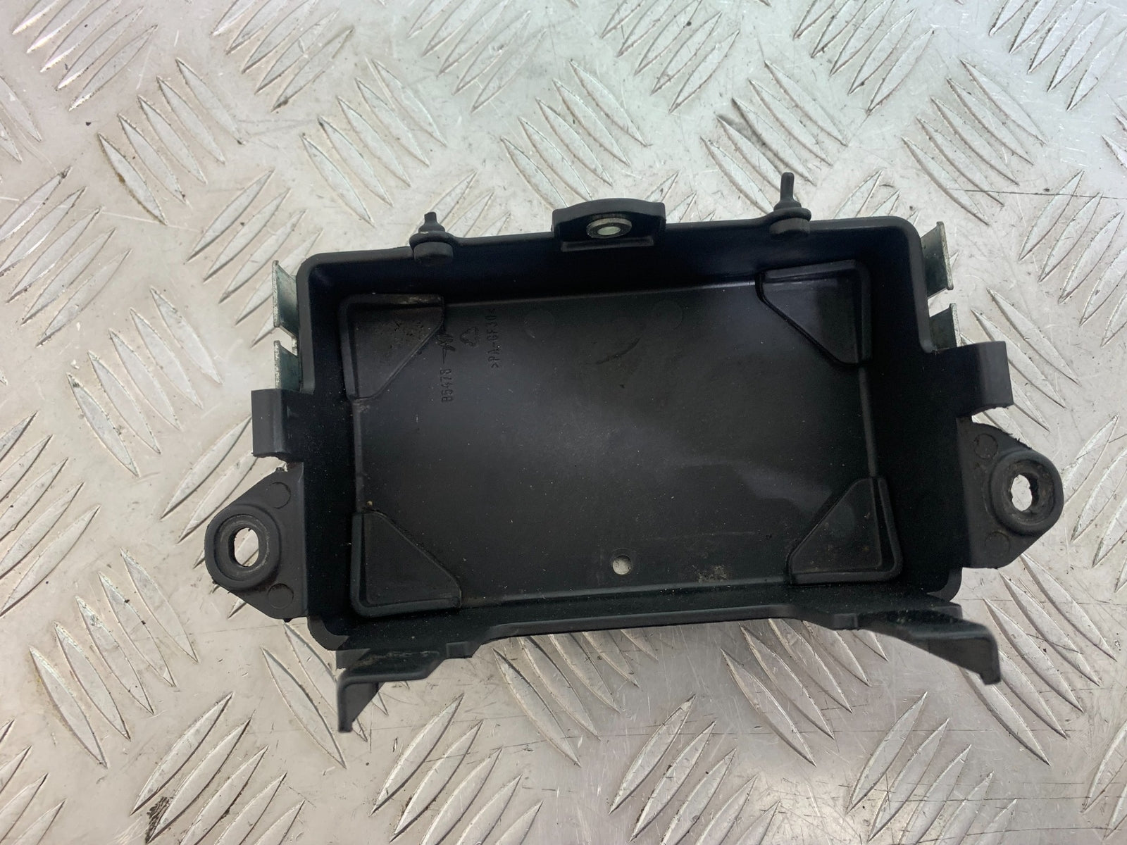 MV AGUSTA 800 F3 BATTERY TRAY   YEAR 2013-2016 (CMB1152)