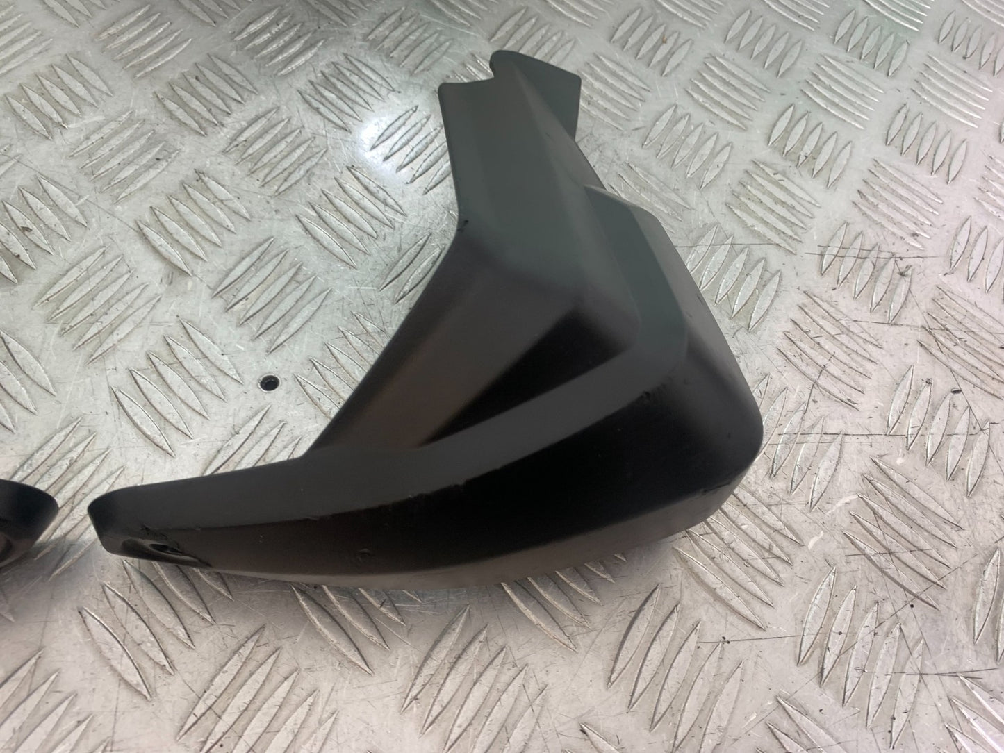 TRIUMPH TIGER 800 XRT HAND GUARDS    2018-2020 (CMB1193)