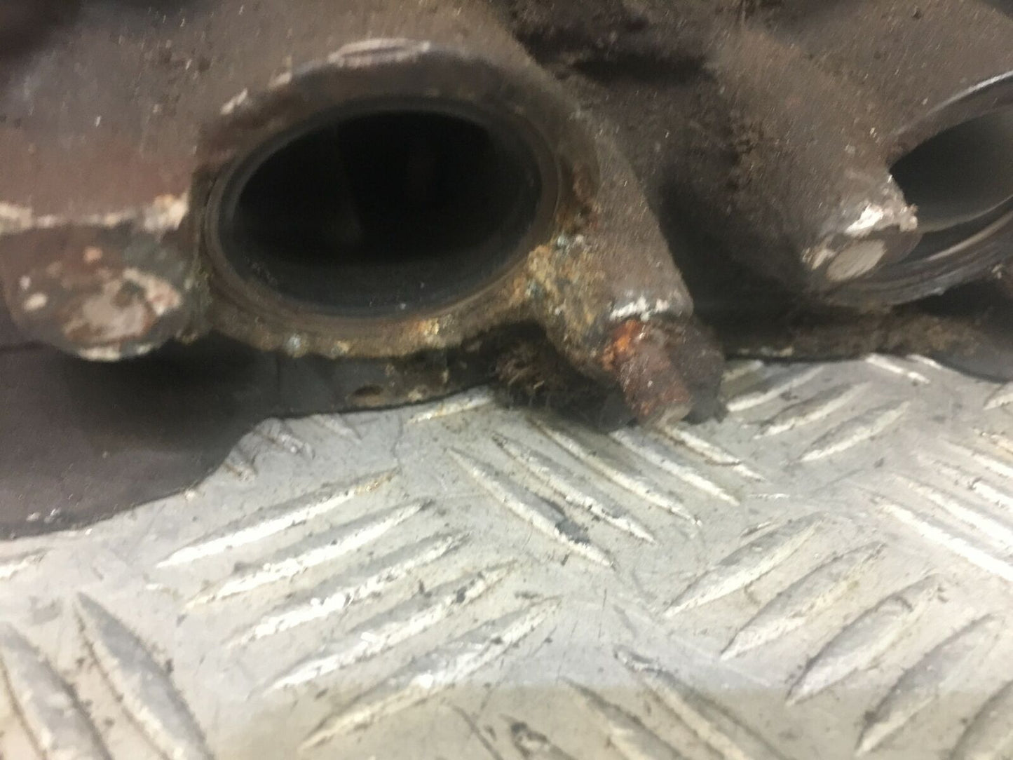 HONDA CBR1100 BLACKBIRD CYLINDER HEAD  YEAR 2001 (STOCK 390)