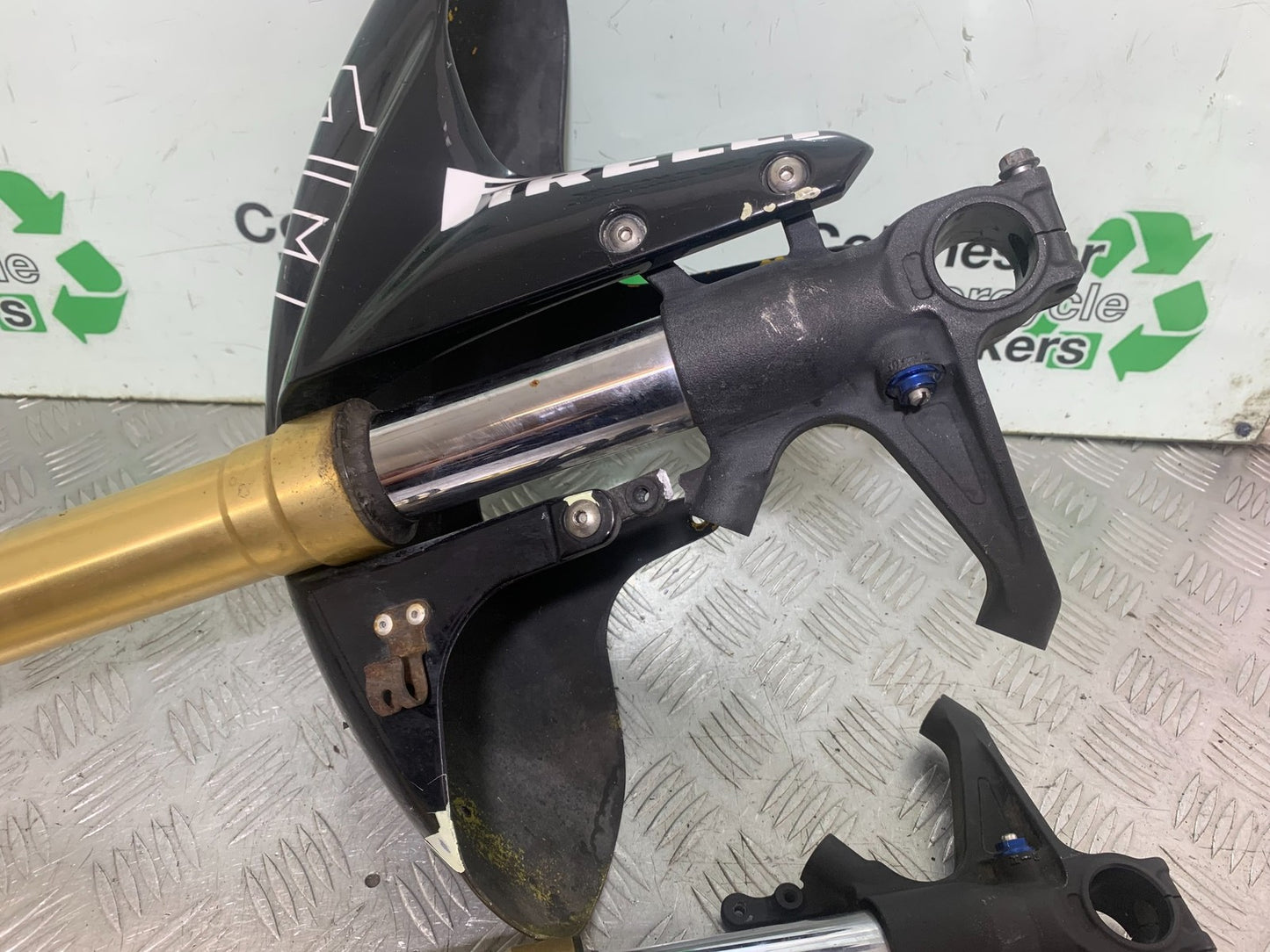 SUZUKI GSXR750 GSXR 750 K4 K5 FORKS  2004-2005 (CMB1319)