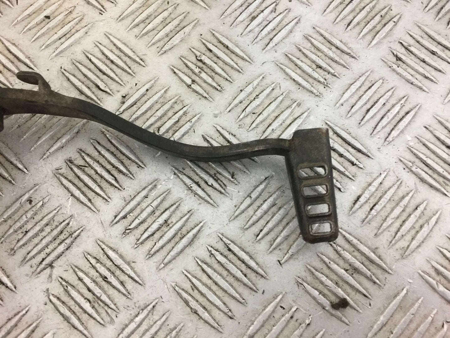 HONDA CBR125 CBR 125 REAR BRAKE PEDAL  YEAR 2011-2017 (STOCK 501)