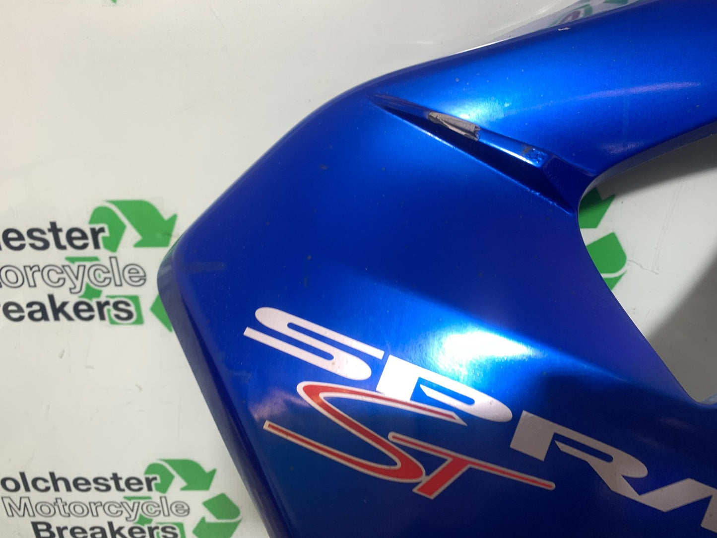 TRIUMPH 1050 SPRINT ST RIGHT FAIRING PANEL   YEAR 2004-2007 (CMB1197)