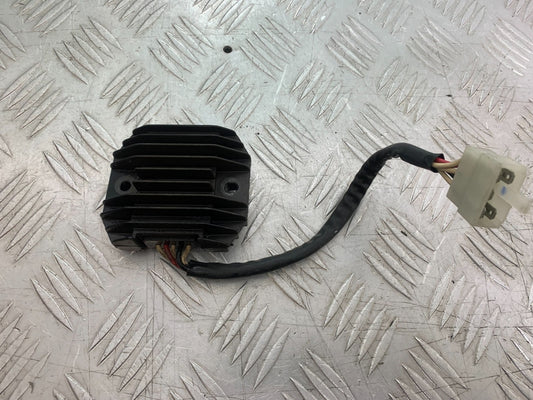 YAMAHA FZS600 FAZER 600 REGULATOR   YEAR 1998-2001 (CMB1267)