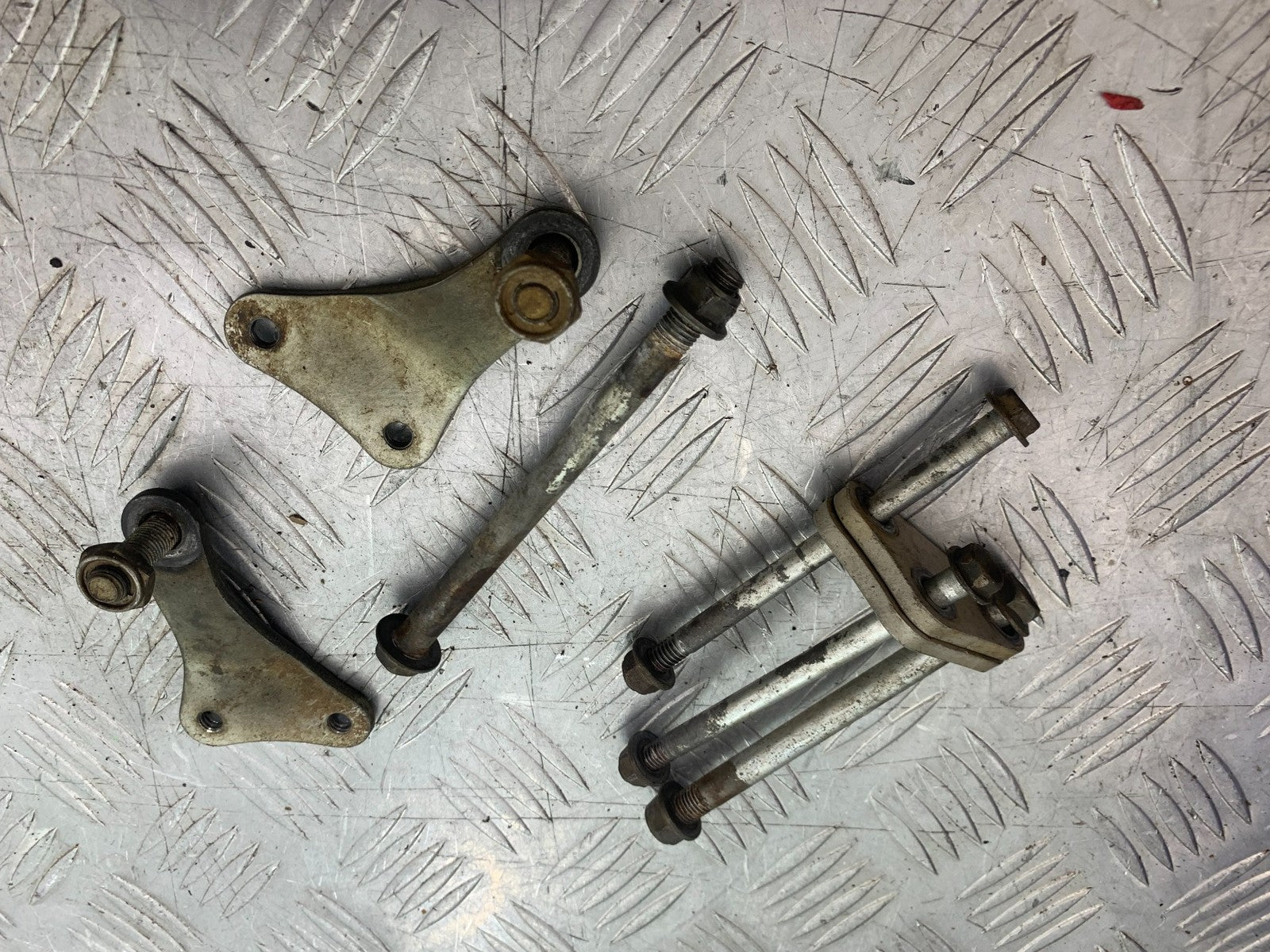 KAWASAKI KXF450 KXF 450 ENGINE BRACKETS  YEAR 2013 CMB1217)