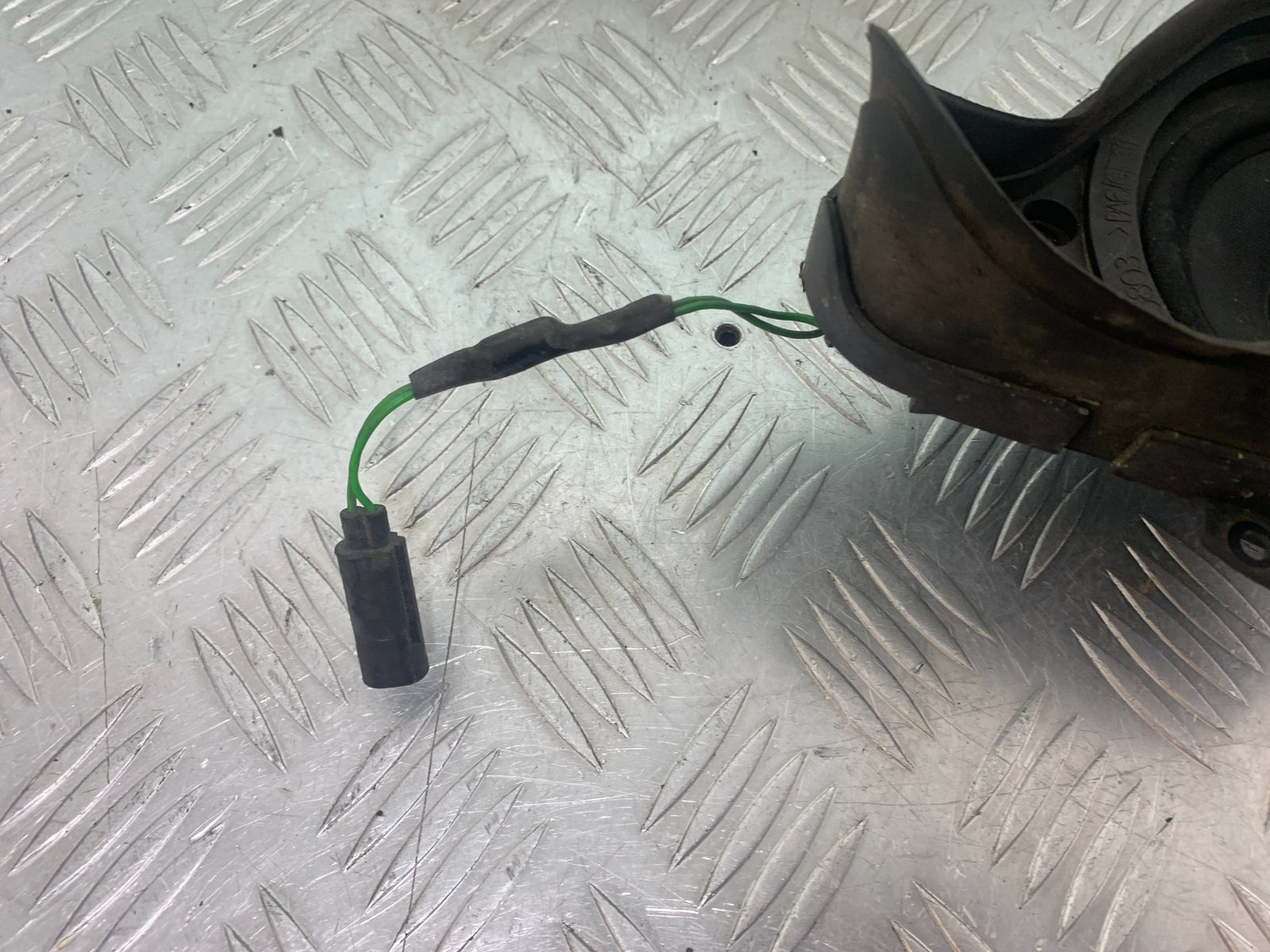 BMW K1200 K 1200 LT FRONT SPEAKER    YEAR 1999-07 (CMB1138)