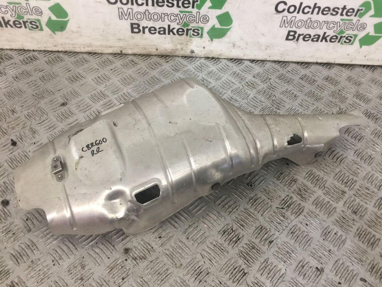 HONDA CBR600 CBR 600 RR SILENCER SHIELD  YEAR 2009-2012 (STOCK 804)