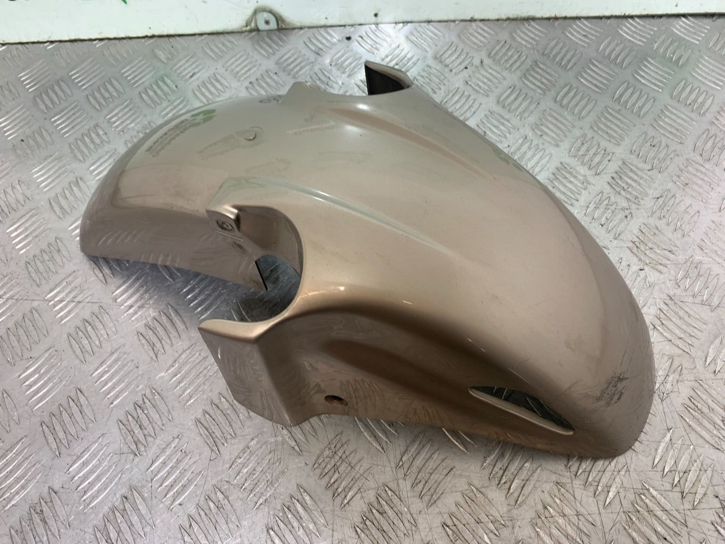 HONDA NT650 V DEAUVILLE FRONT MUDGUARD  YEAR 1998-01 (CMB1320)