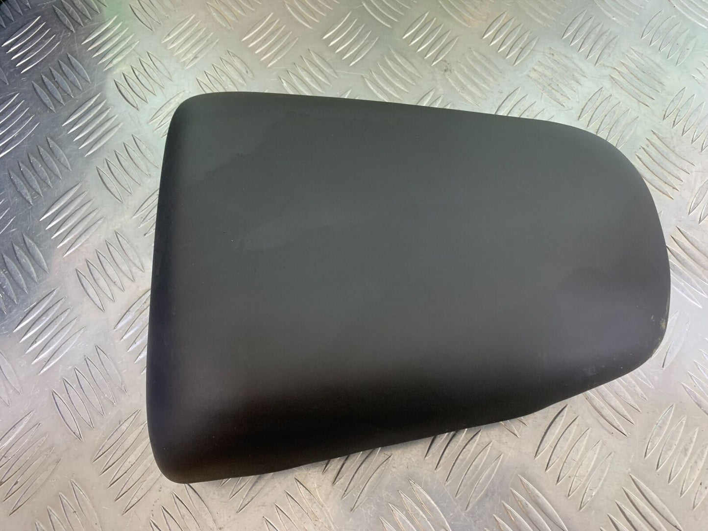 SUZUKI SV650 SV 650 REAR SEAT YEAR 2003-2006 (CMB1014)