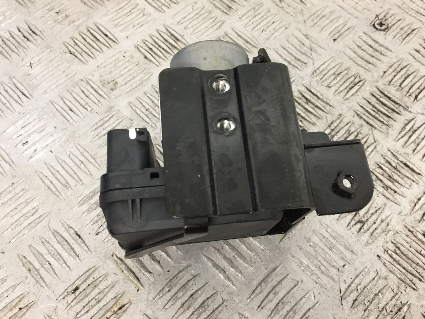 YAMAHA MT03 ABS PUMP  YEAR 2018  (STOCK 801)