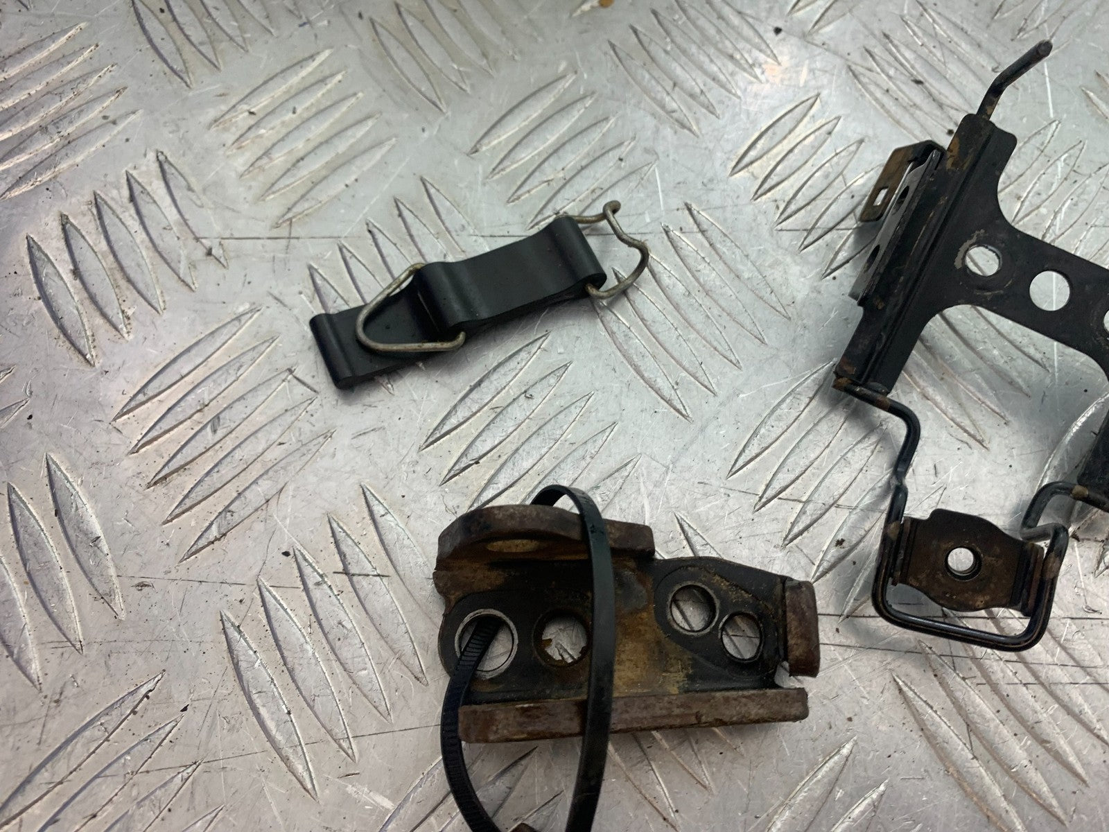 KAWASAKI KXF450 KXF 450 FRAME BRACKETS   YEAR 2013 CMB1217)