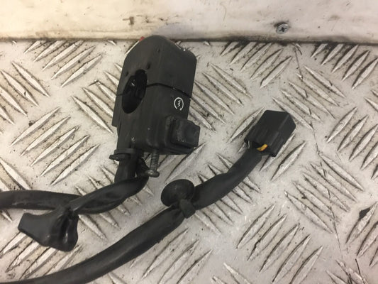 HONDA CB1000R CB 1000 R RIGHT SWITCH GEAR   YEAR 2008 (STOCK 475)