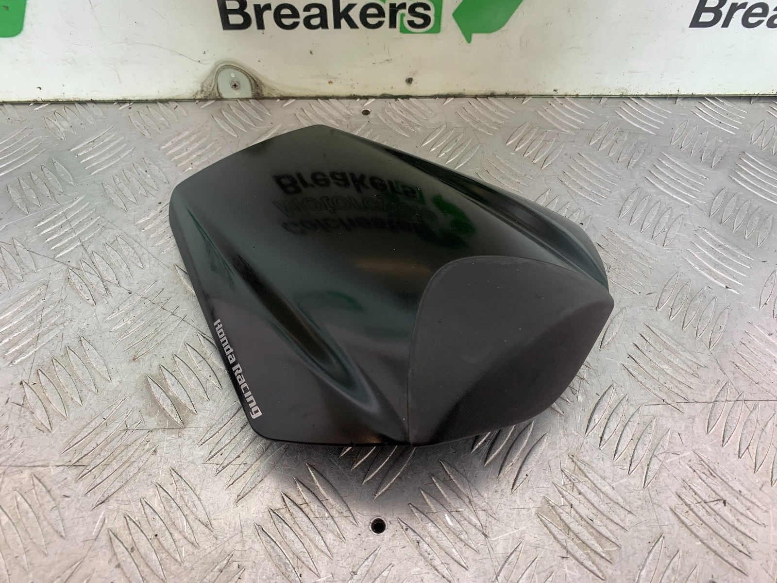 HONDA CBR1000 RR CBR1000RR FIREBLADE REAR SEAT HUMP COVER 2008-2011 (CMB1179)